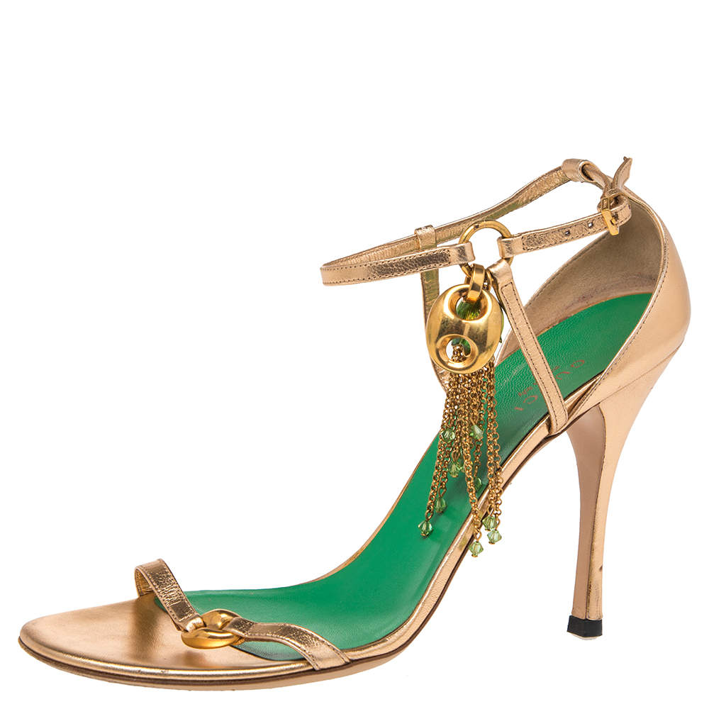 Pre Owned Gucci Metallic Gold Leather Charm Sandals Size 38.5