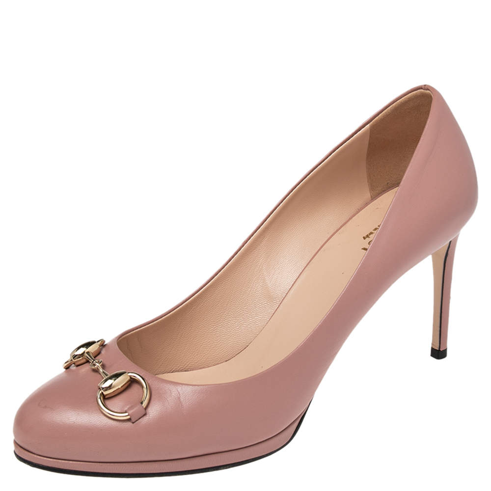 gucci round toe pumps