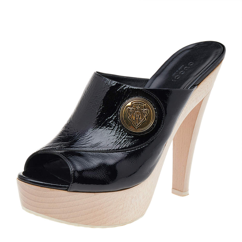 Pre Owned Gucci Black Patent Hysteria Platform Clogs Size 40
