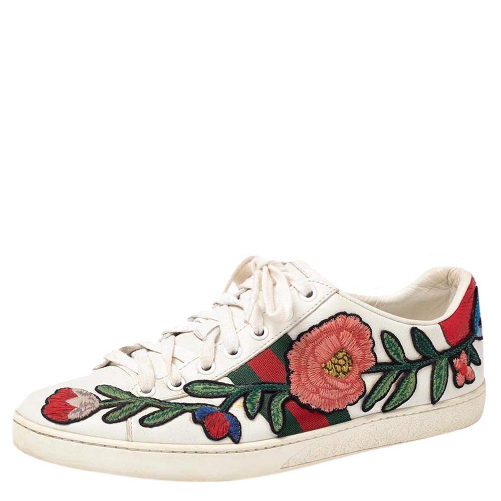 مملوكة مسبقًا Gucci White Floral Embroidered Leather Ace Low Top Sneakers Size 38.5