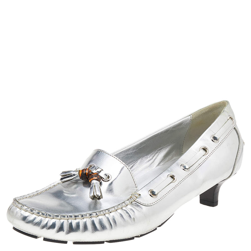 Pre Owned حذاء كعب عالي غوتشي لوفر شراشيب بامبو جلد فضي مقاس 40