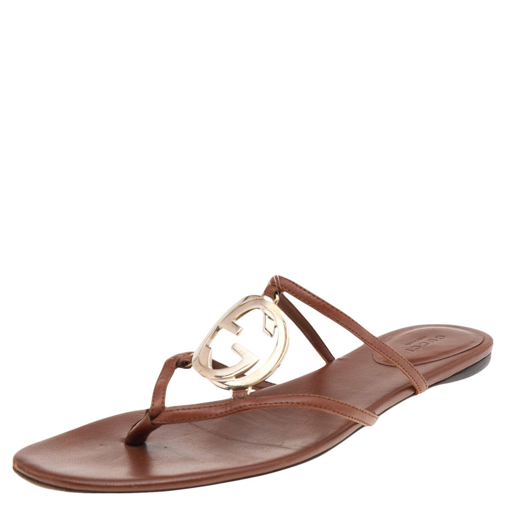 مملوكة مسبقًا صندل فلات إصبع غوتشي جلد جي جي بيج مقاس 40