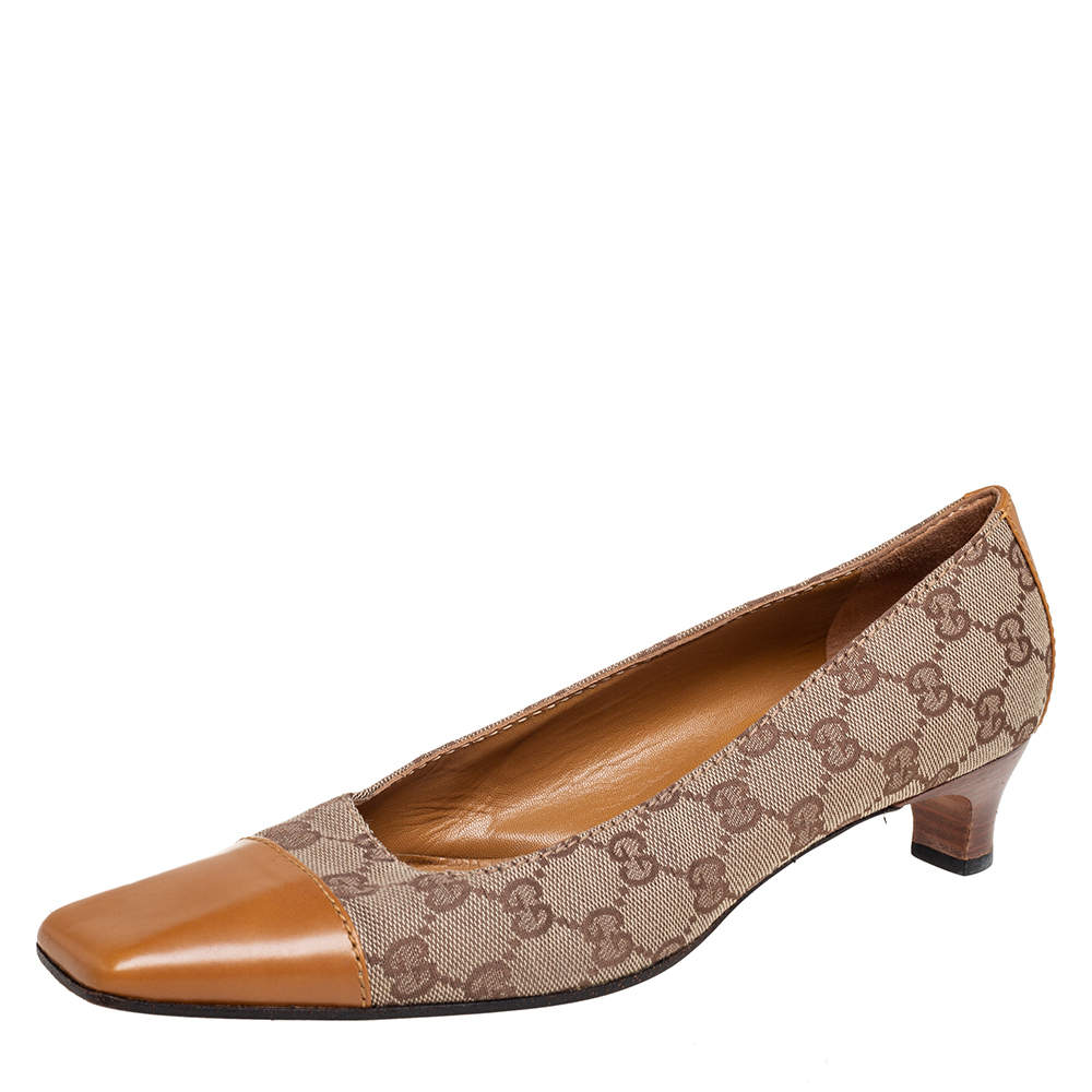 مملوكة مسبقًا Gucci Beige/Tan GG Canvas and Leather Square Cap-Toe Pumps Size 40.5