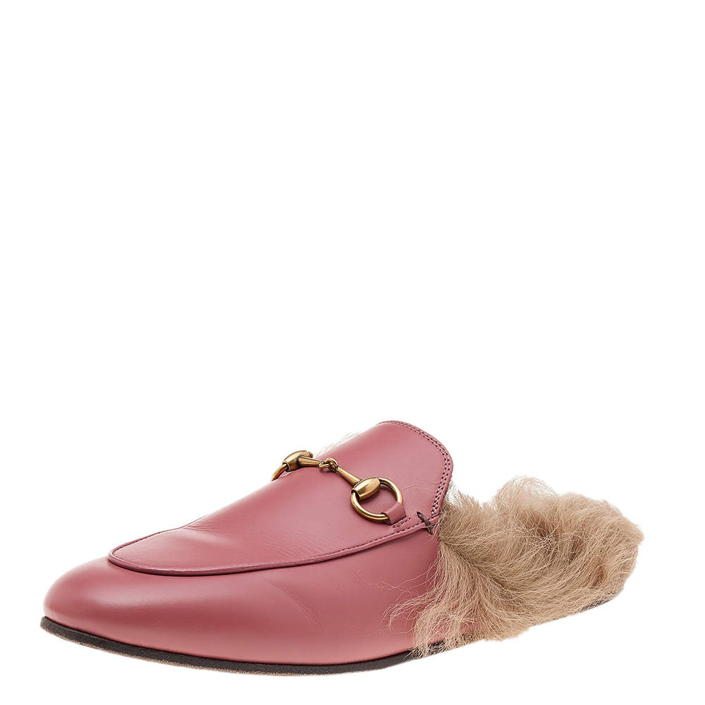 مملوكة مسبقًا Gucci Dark Pink Leather And Fur Princetown Horsebit Mules Size 38.5