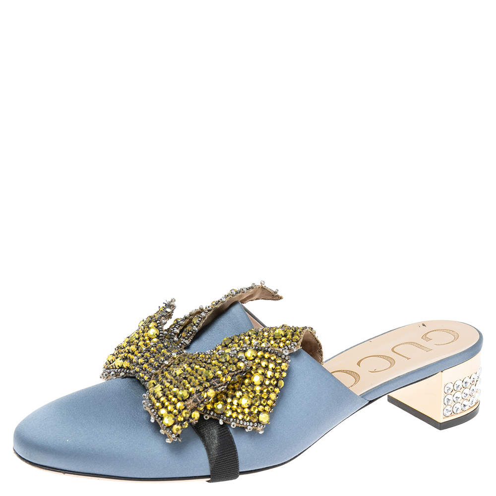 مملوكة مسبقًا صندل سلايد غوتشي كاندي ساتان رصاصي داكن مزخرف فيونكة مقاس 39.5