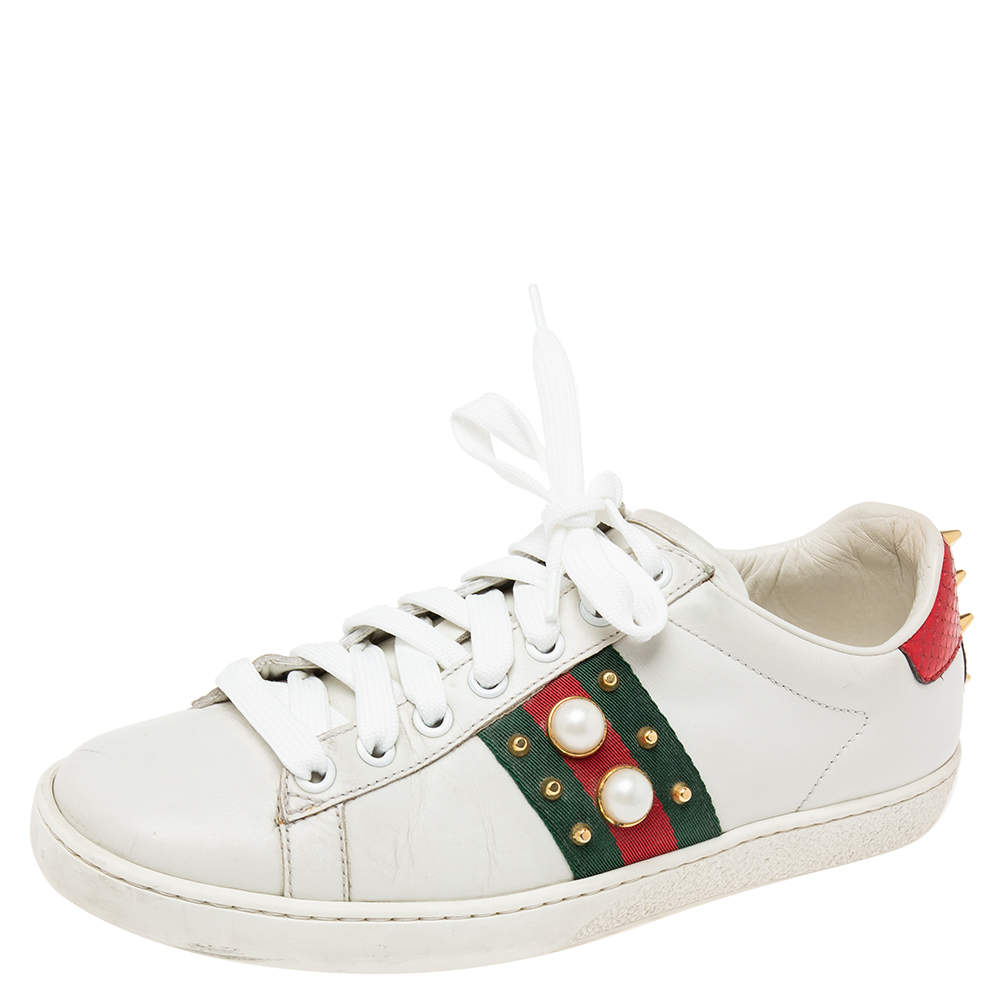 Pre Owned حذاء رياضي غوتشي أيس جلد أبيض مرصع برباط مقاس 36