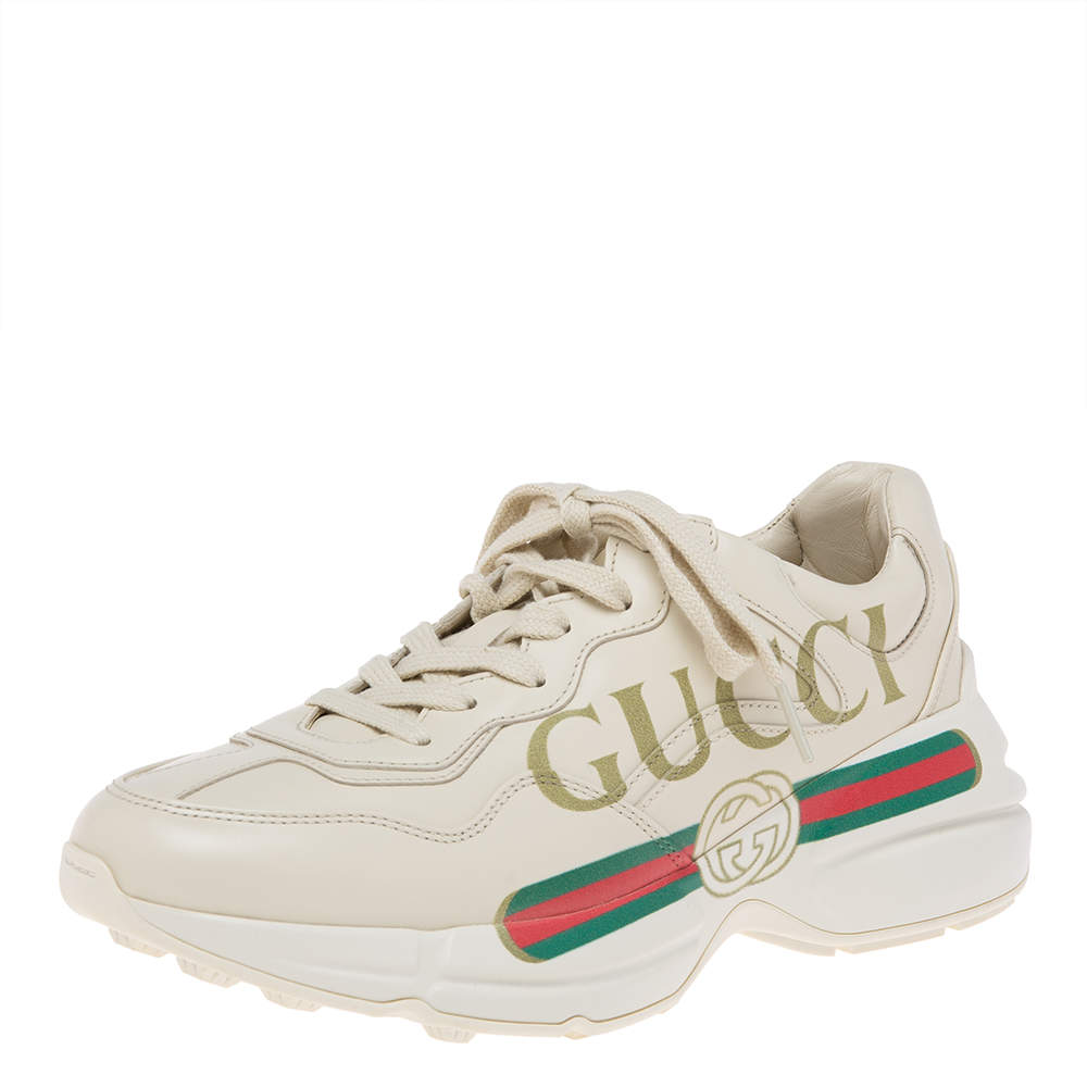 مملوكة مسبقًا Gucci Off White Leather Rhyton Sneaker Size 37.5