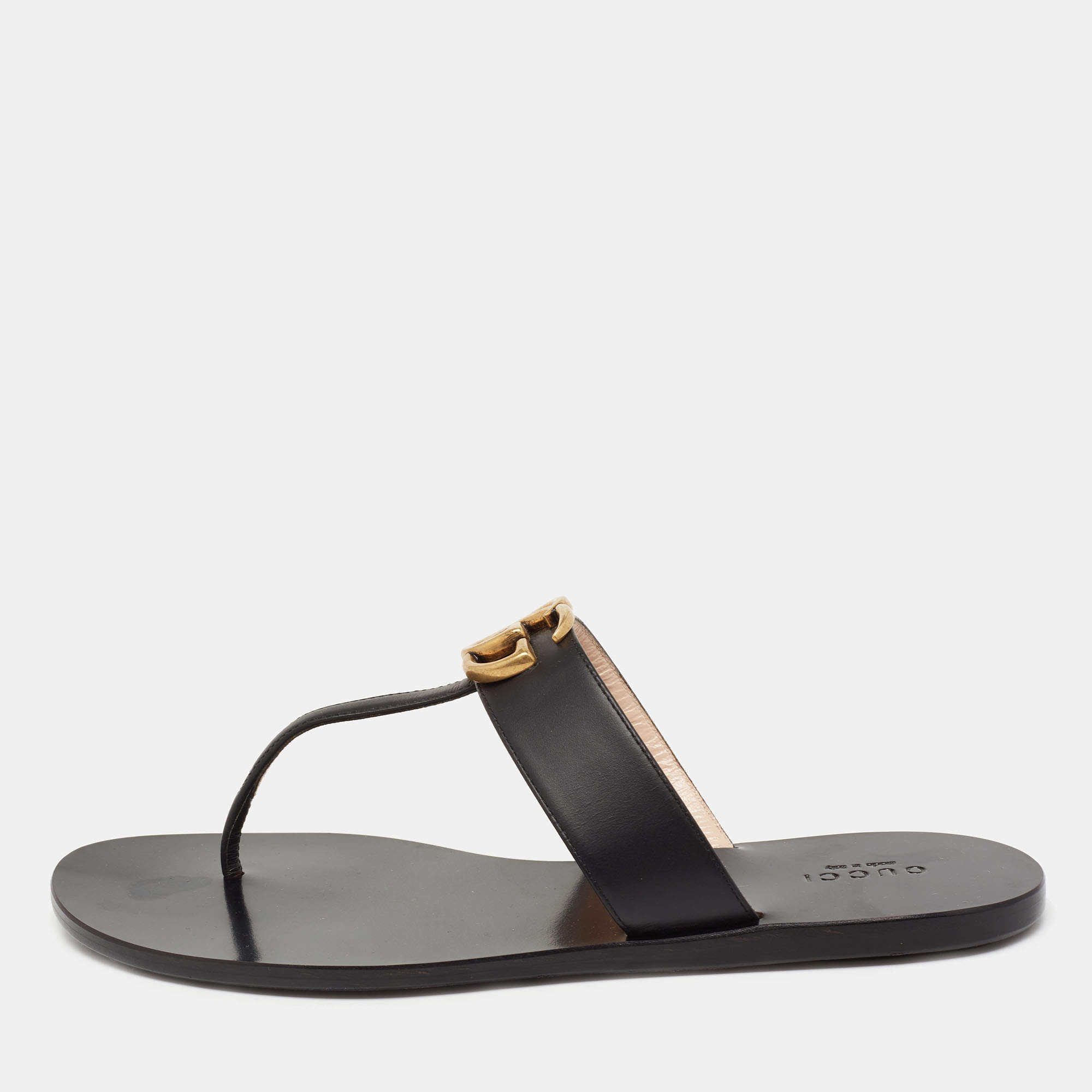 مملوكة مسبقًا Gucci Black Leather GG Thong Flat Sandals Size 38