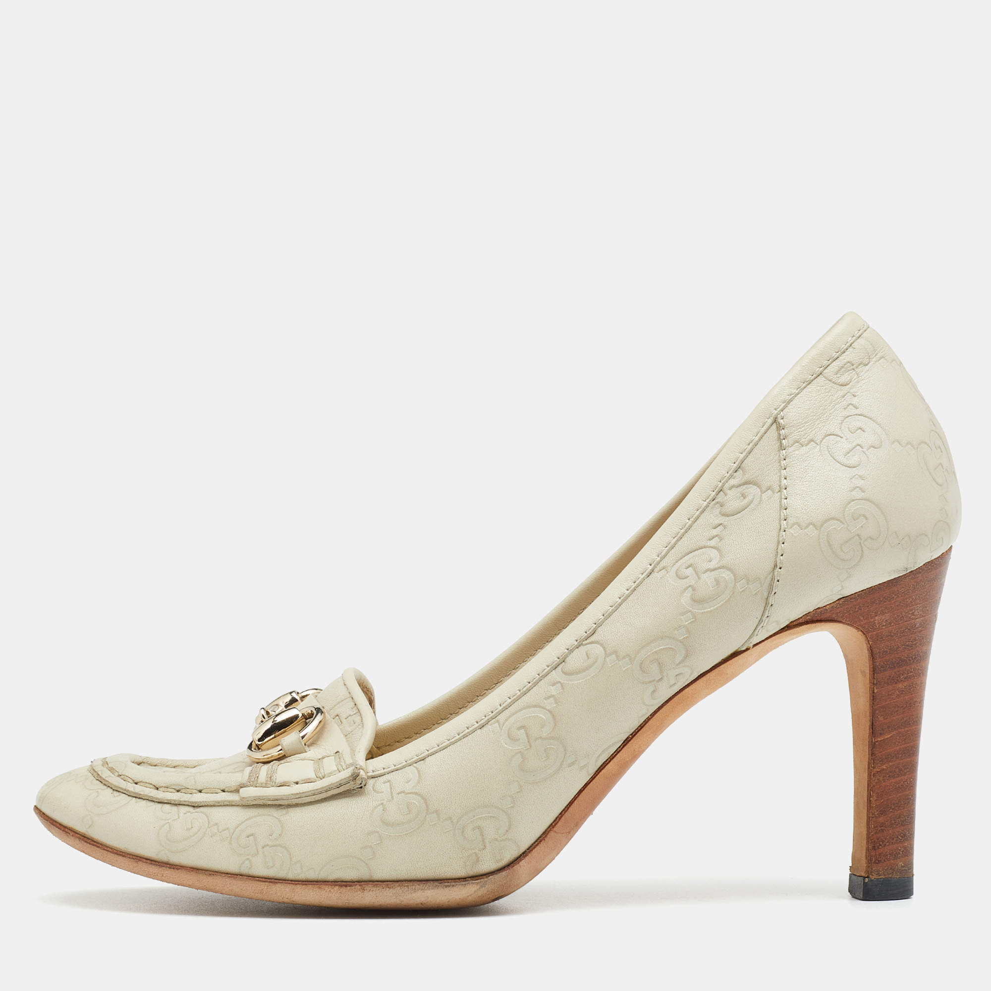 مملوكة مسبقًا حذاء كعب عالي لوفرز غوتشي هورسبيت جلد غوتشيسيما كريمي مقاس 37