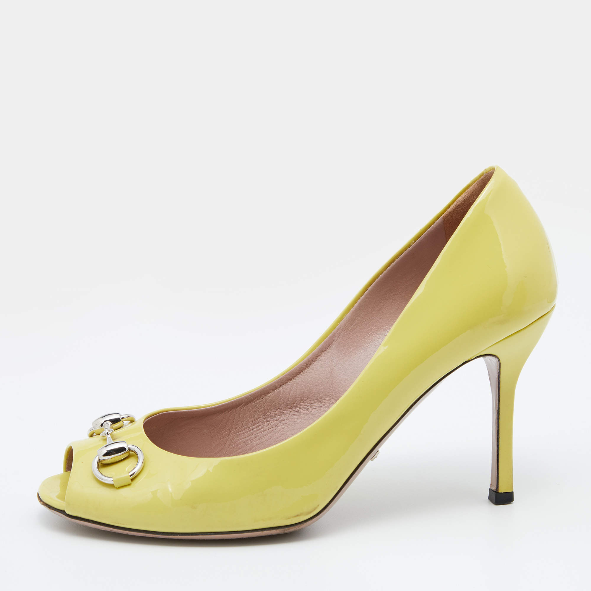 مملوكة مسبقًا Gucci Yellow Patent Leather Horsebit Pumps Size 38
