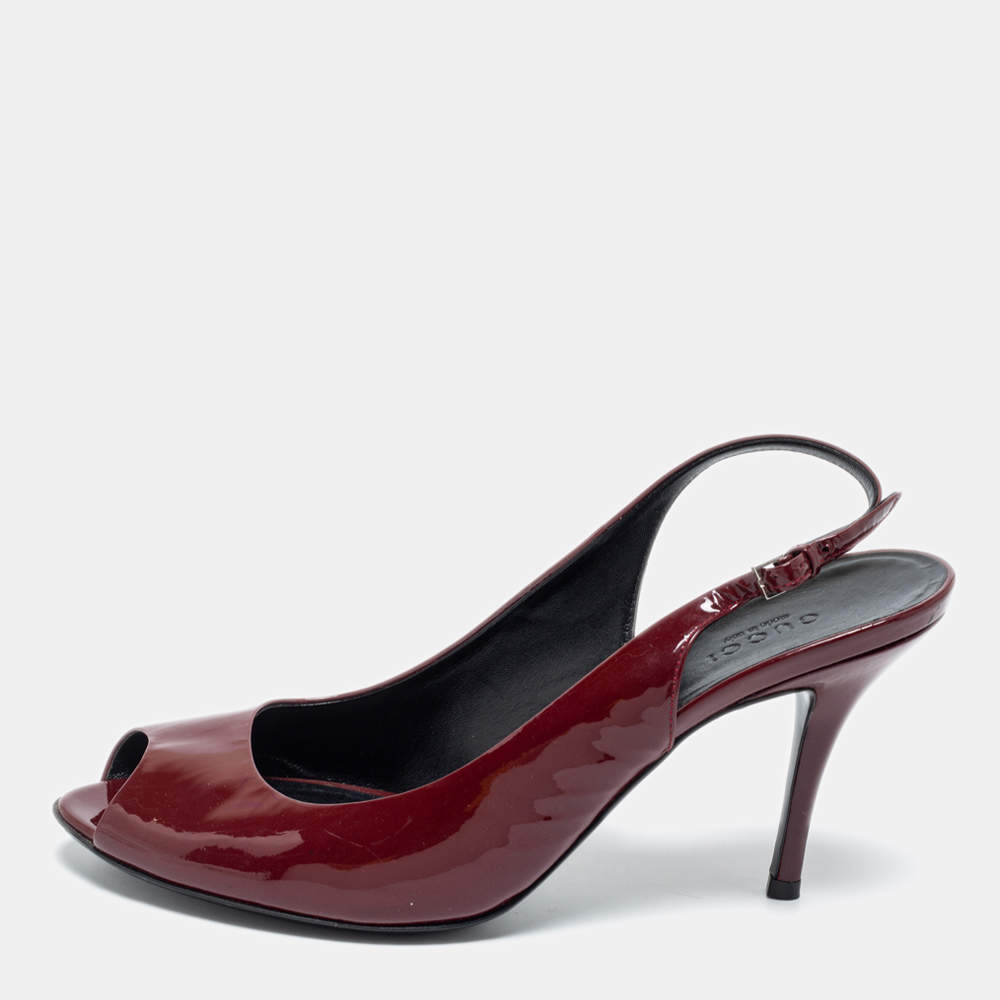 مملوكة مسبقًا Gucci Burgundy Patent Leather Peep Toe Slingback Sandals Size 39.5