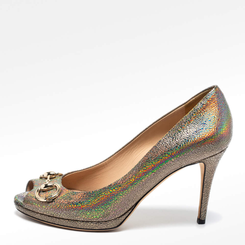 Pre Owned Gucci Metallic Holographic Crackle Leather New Hollywood Horsebit Peep Toe Pumps Size 39.5