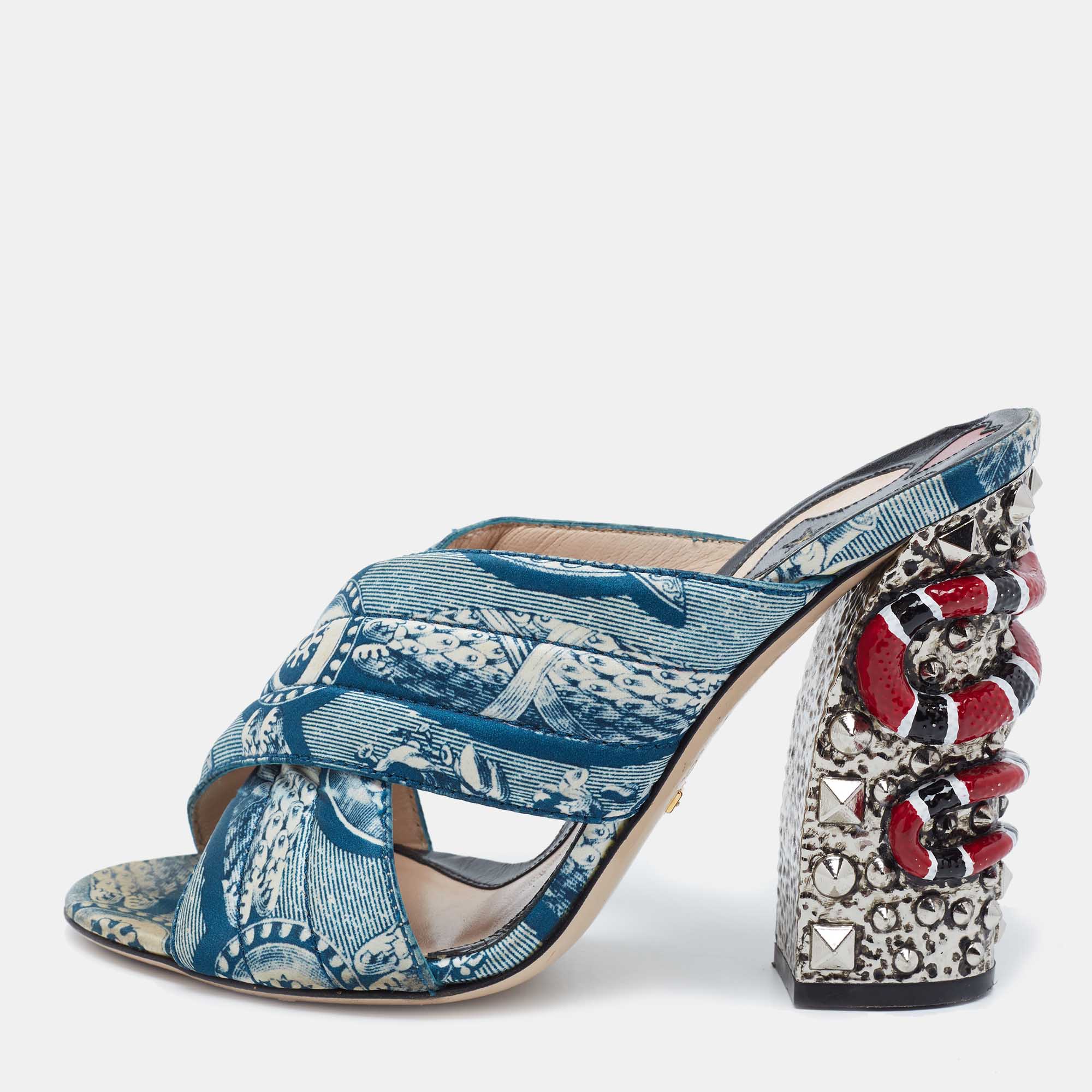 مملوكة مسبقًا Gucci  Multicolor Fabric Snake Embellished Slide Sandals Size 39