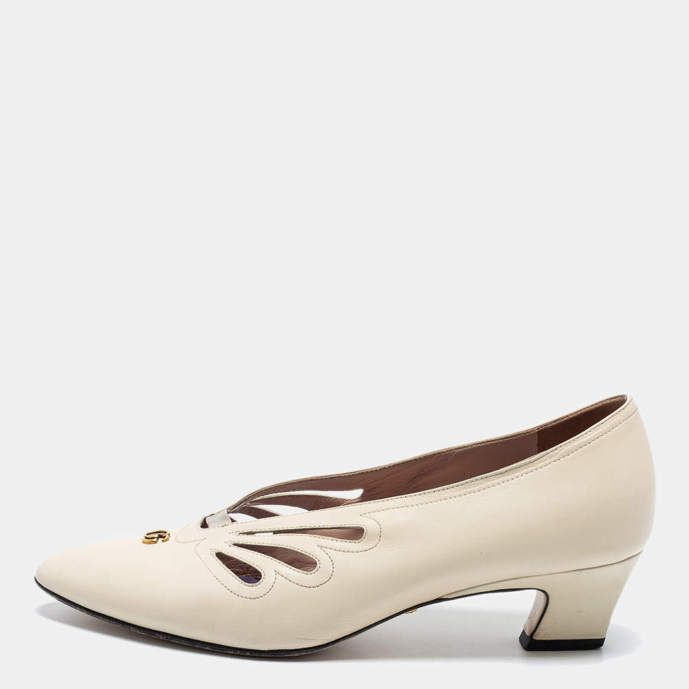 Pre Owned حذاء كعب عالي غوتشي بيريث جلد كريمي مزين قصات مفرغة مزين جي جي مقاس 39