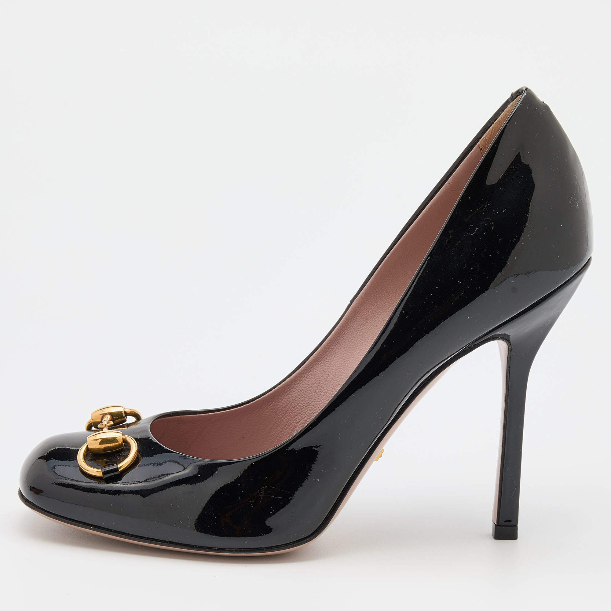 Gucci black patent 2025 leather pumps