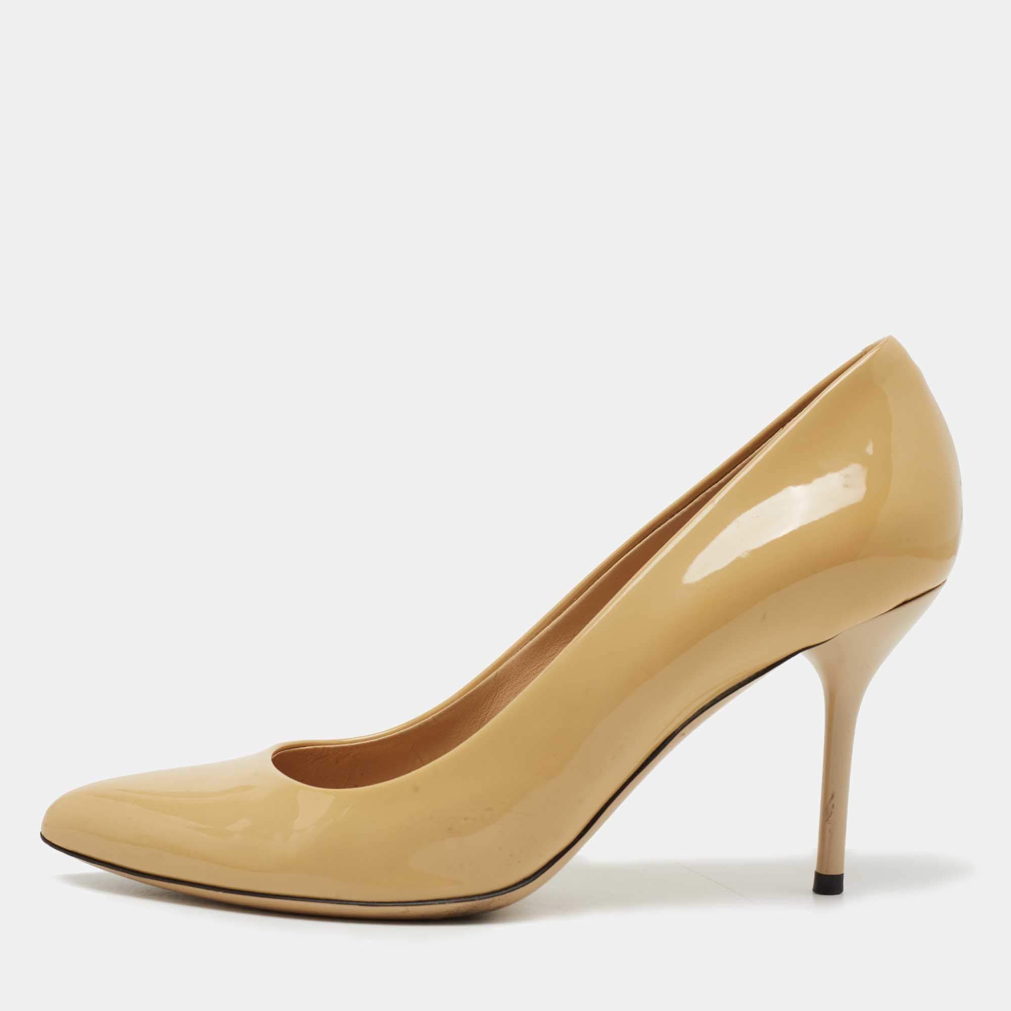 Pre Owned Gucci Beige Patent Leather Pointed Toe Pumps Size 36