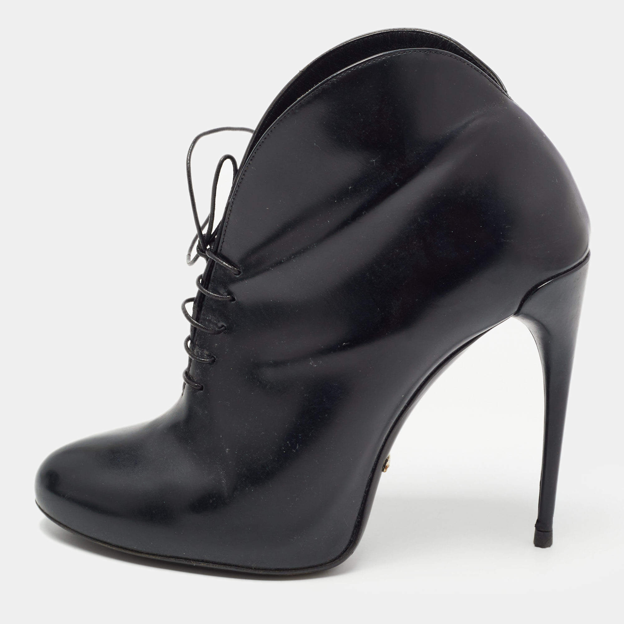 Pre Owned Gucci Black Leather Kim Ankle Boots Size 39