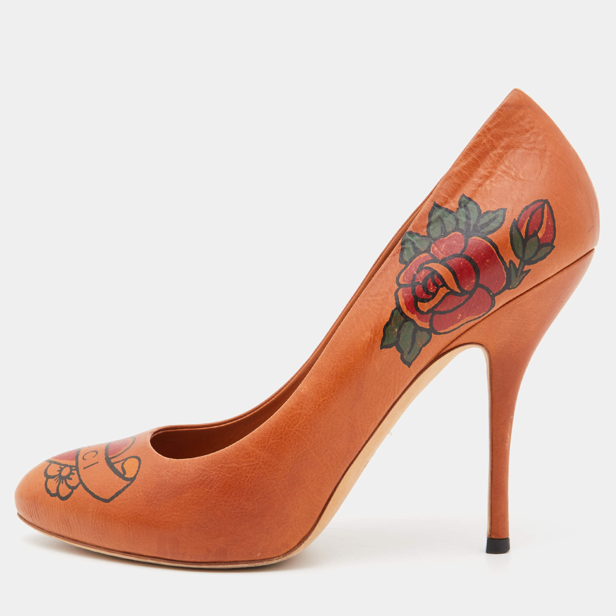 Pre Owned Gucci Tan Printed Leather Pumps Size 38