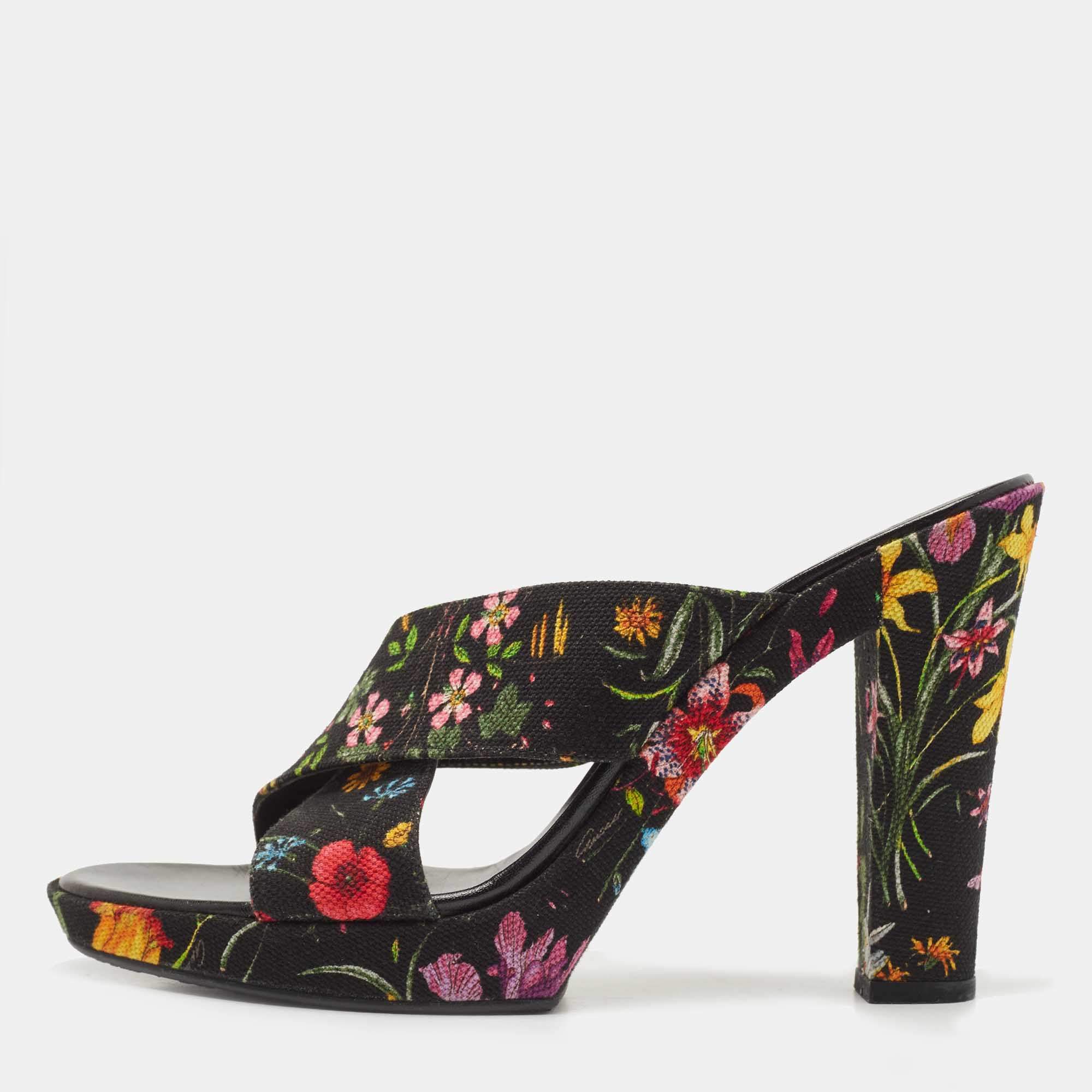 مملوكة مسبقًا Gucci Multicolor Canvas Floral Print Slides Size 39.5