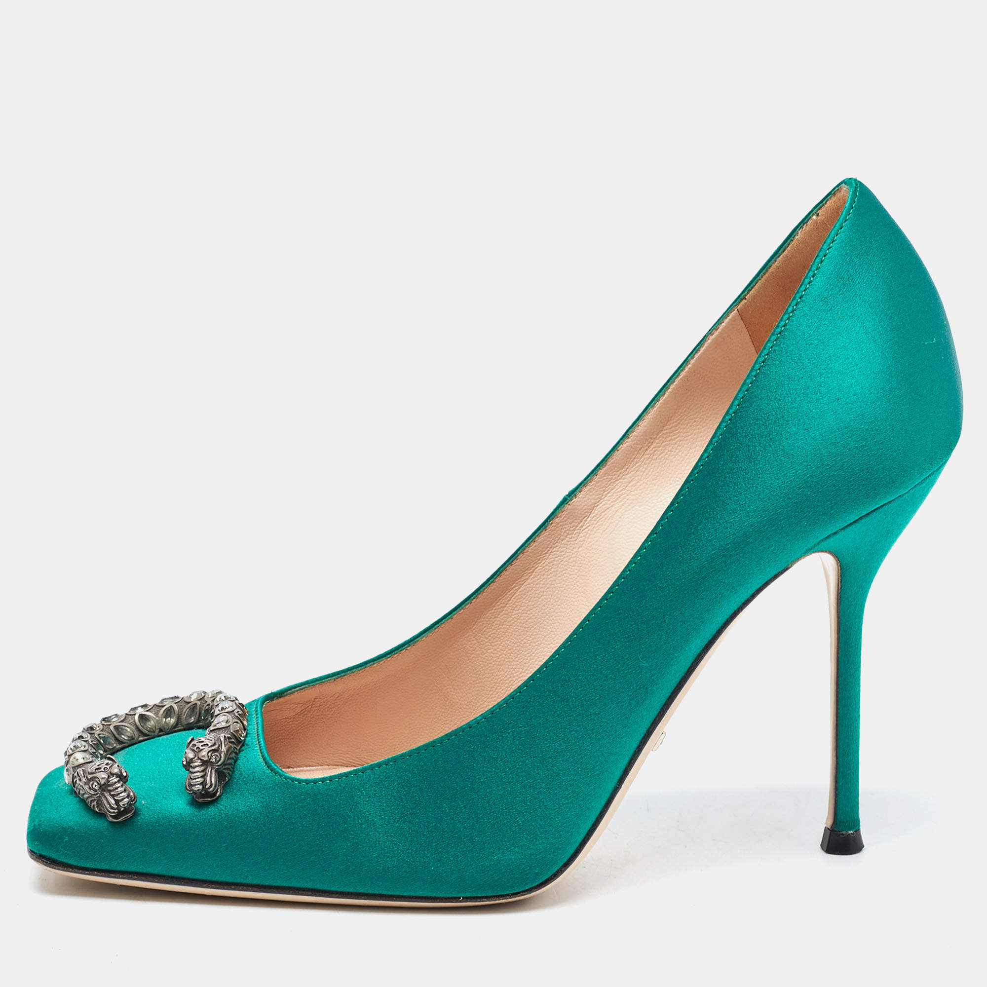 مملوكة مسبقًا Gucci Green Satin Embellished Dionysus Pumps Size 37.5