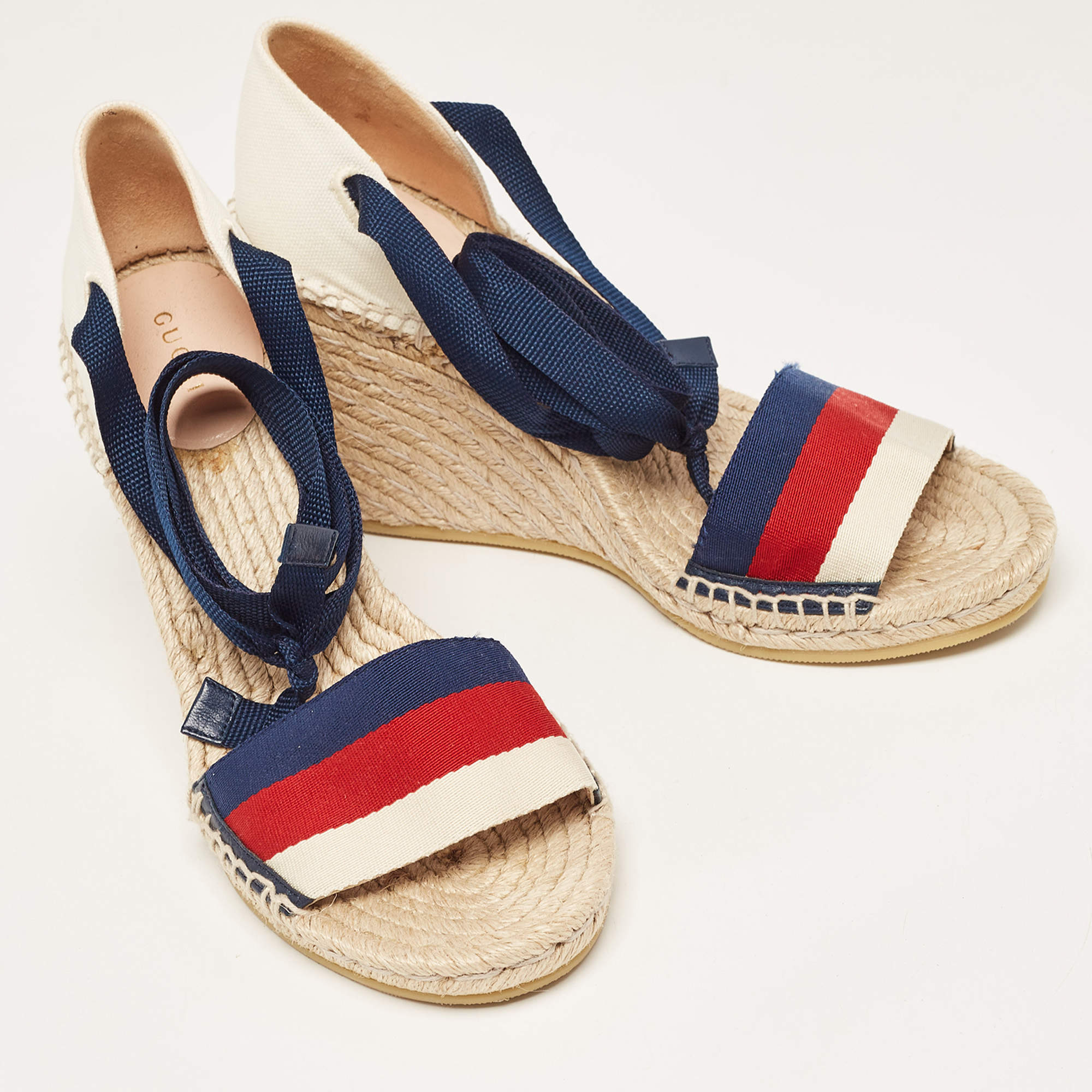 Gucci wedge flip online flops