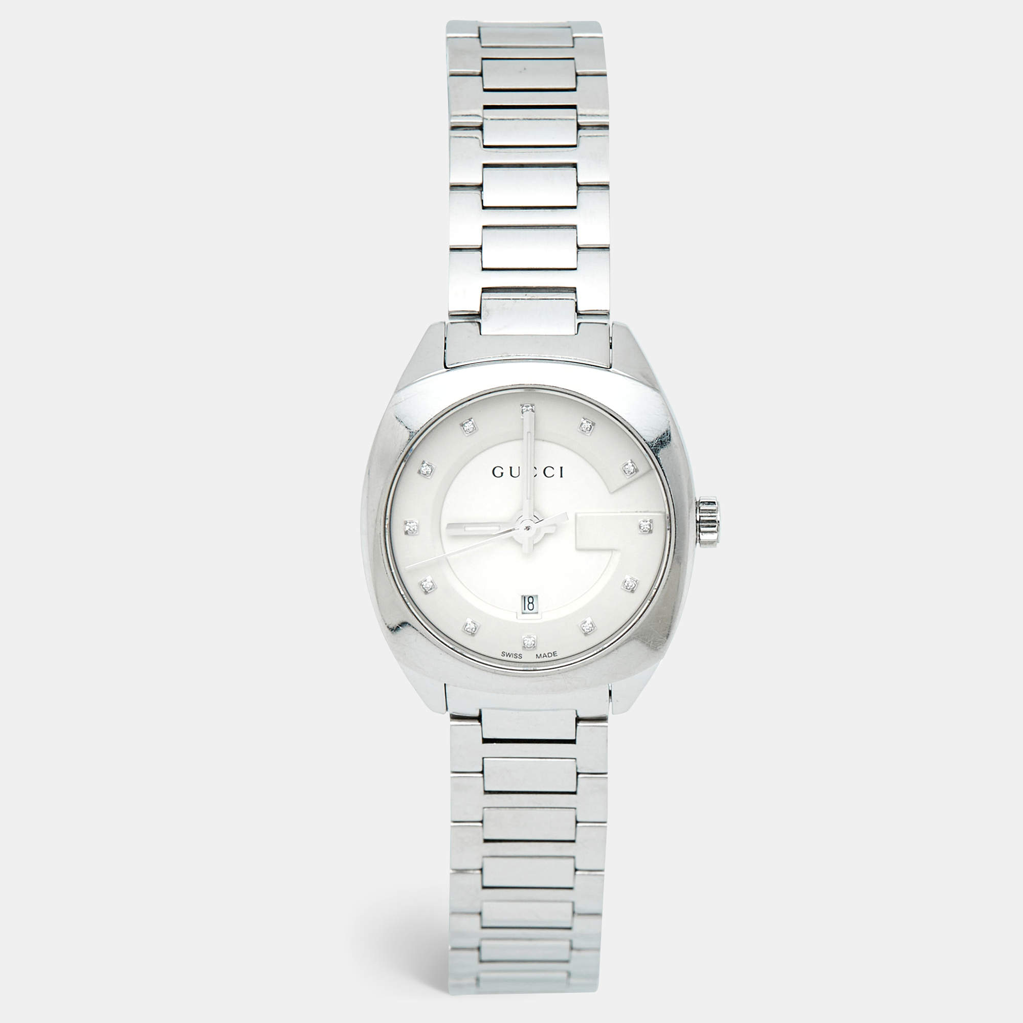 Pre Owned Gucci Silver Dial Diamond Stainless Steel GG2570 YA142504 Women's Wristwatch 28.50 mm