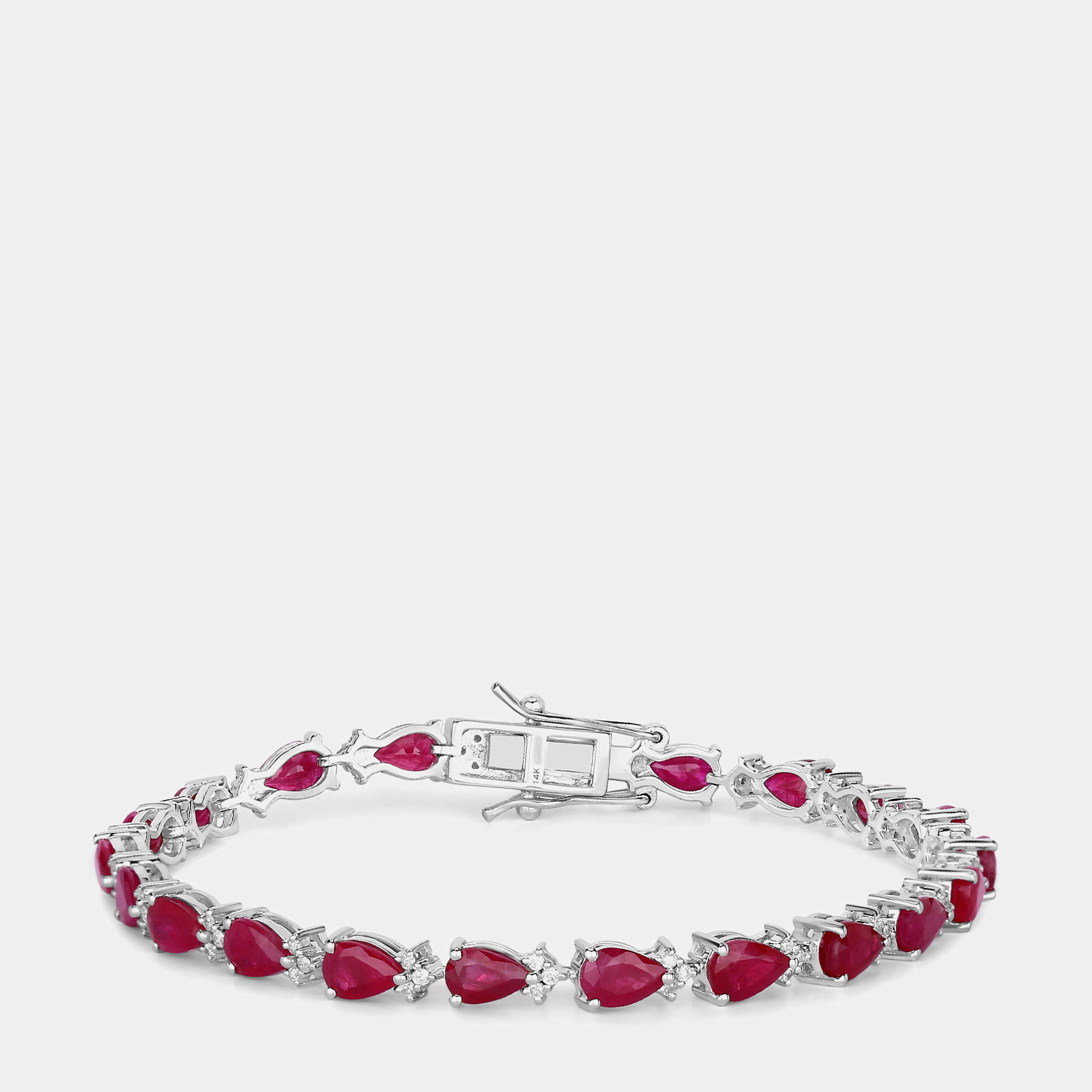 مملوكة مسبقًا 8.40 cts Mozambique Ruby and Diamond 14K White Gold Tennis Bracelet