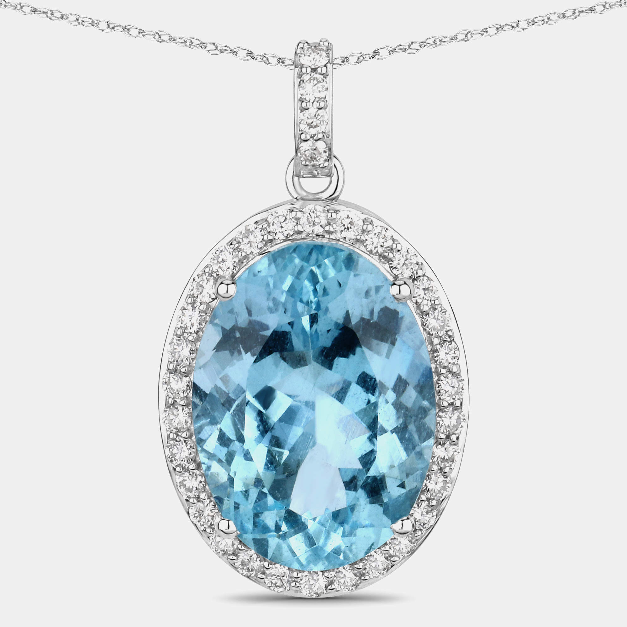 مملوكة مسبقًا 9.11 cts Aquamarine and Diamond 14K White Gold Halo Pendant