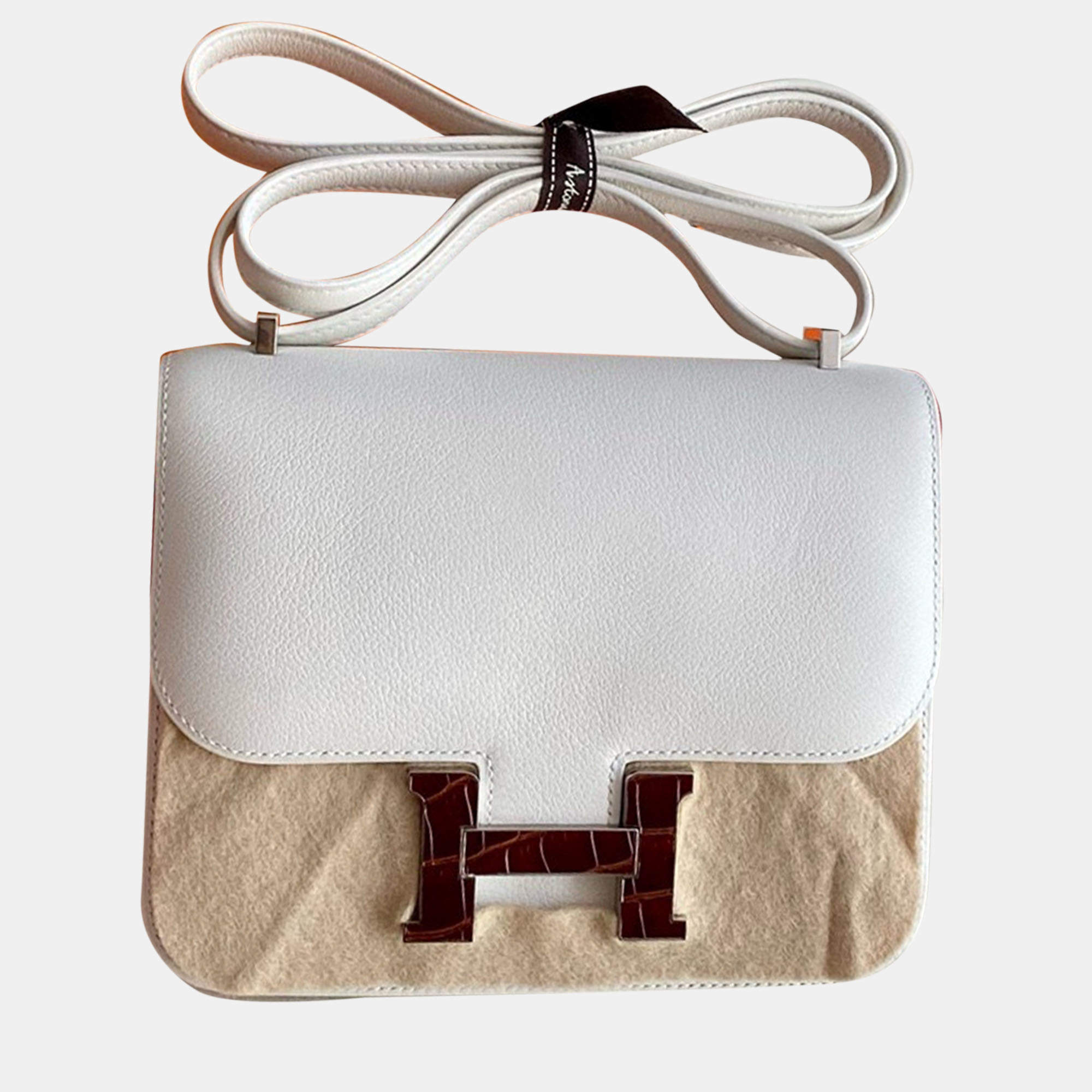 Hermes White Evercolor Leather Constance 19 Shoulder Bag