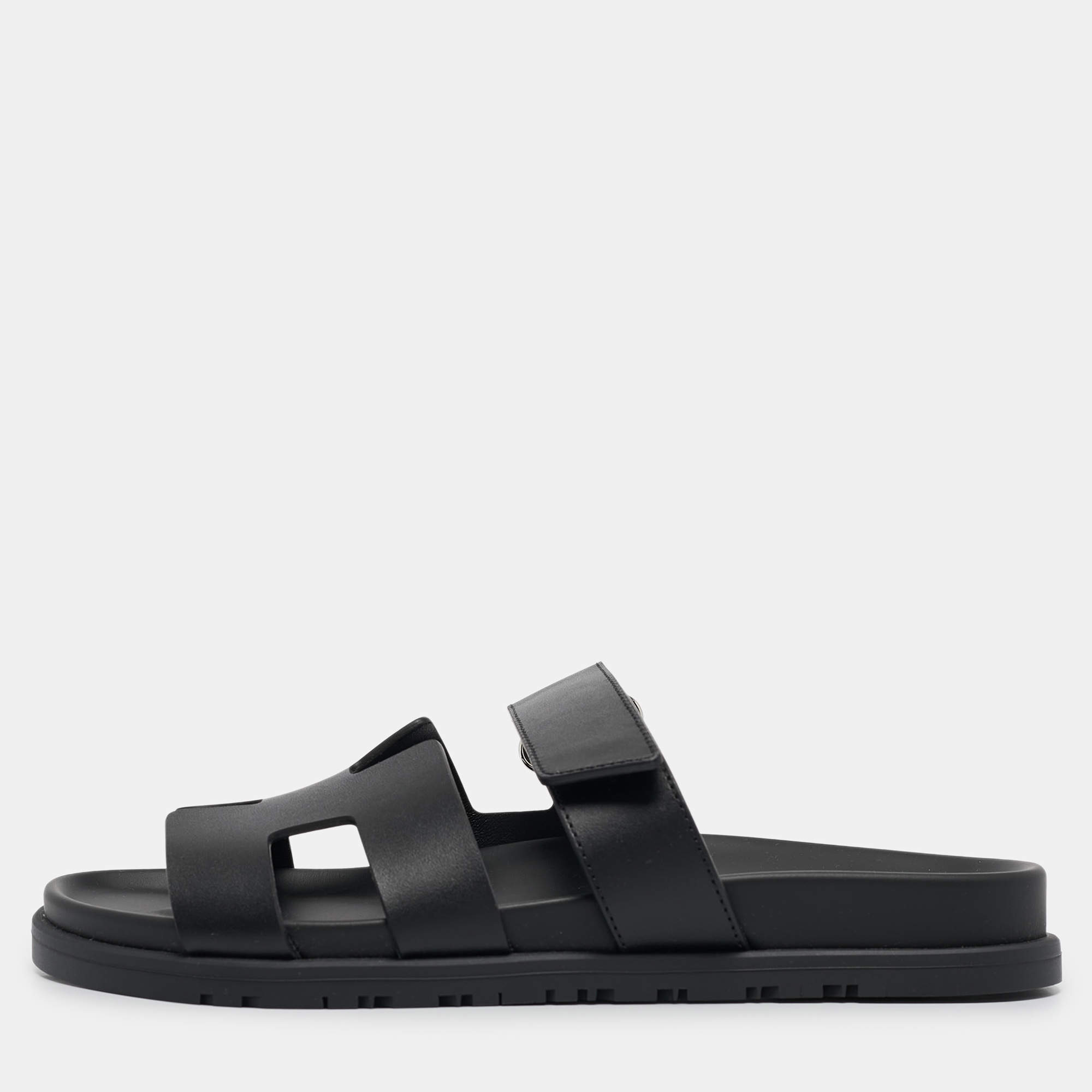 Pre Owned Hermes Black Leather Chypre Sandals Size 39