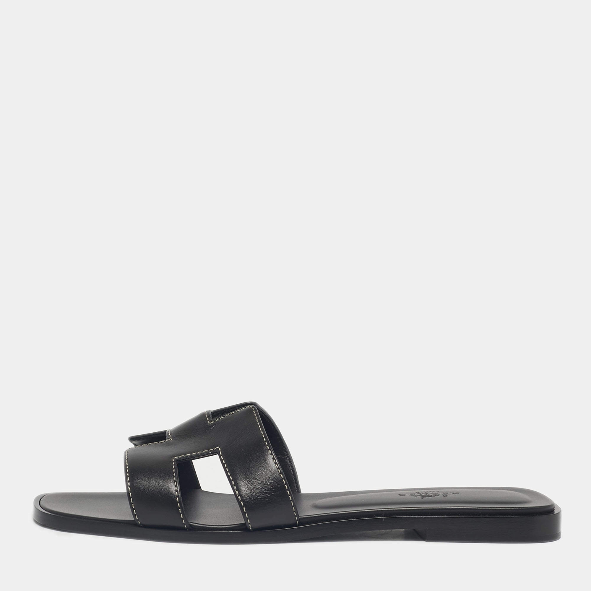 Pre Owned Hermès Black Leather Oran Flat Slide Size 38