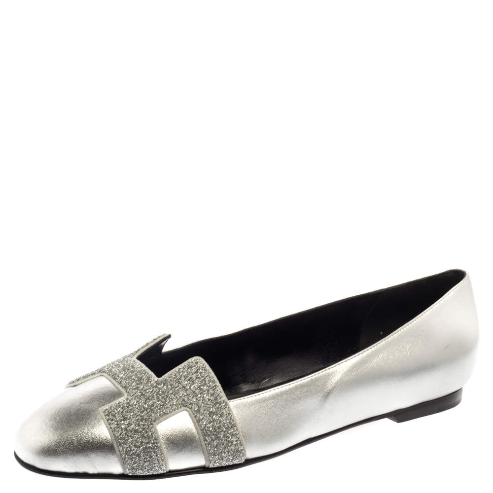 Pre Owned Hermes Metallic Silver Leather Nice Flats Size 40.5
