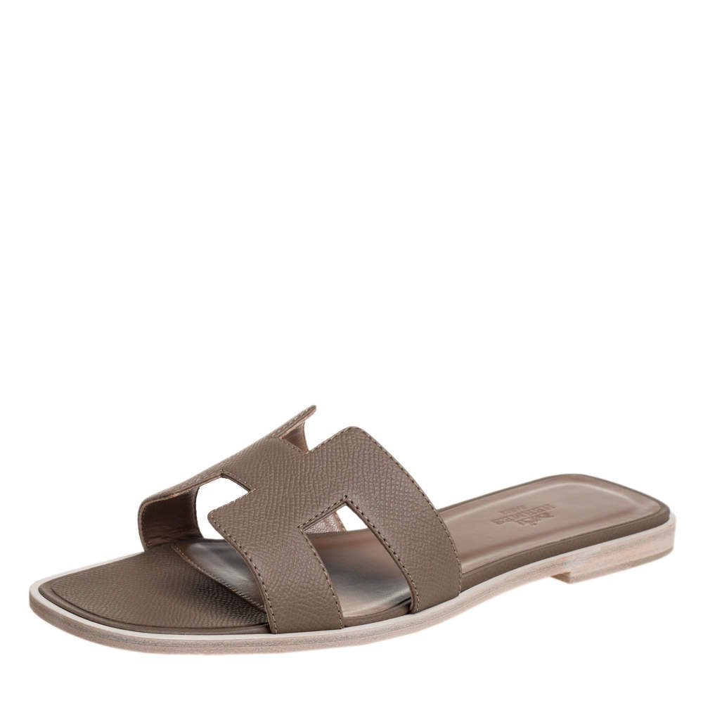 Pre Owned Hermes Grey Leather Oran Flat Slides Size 37.5