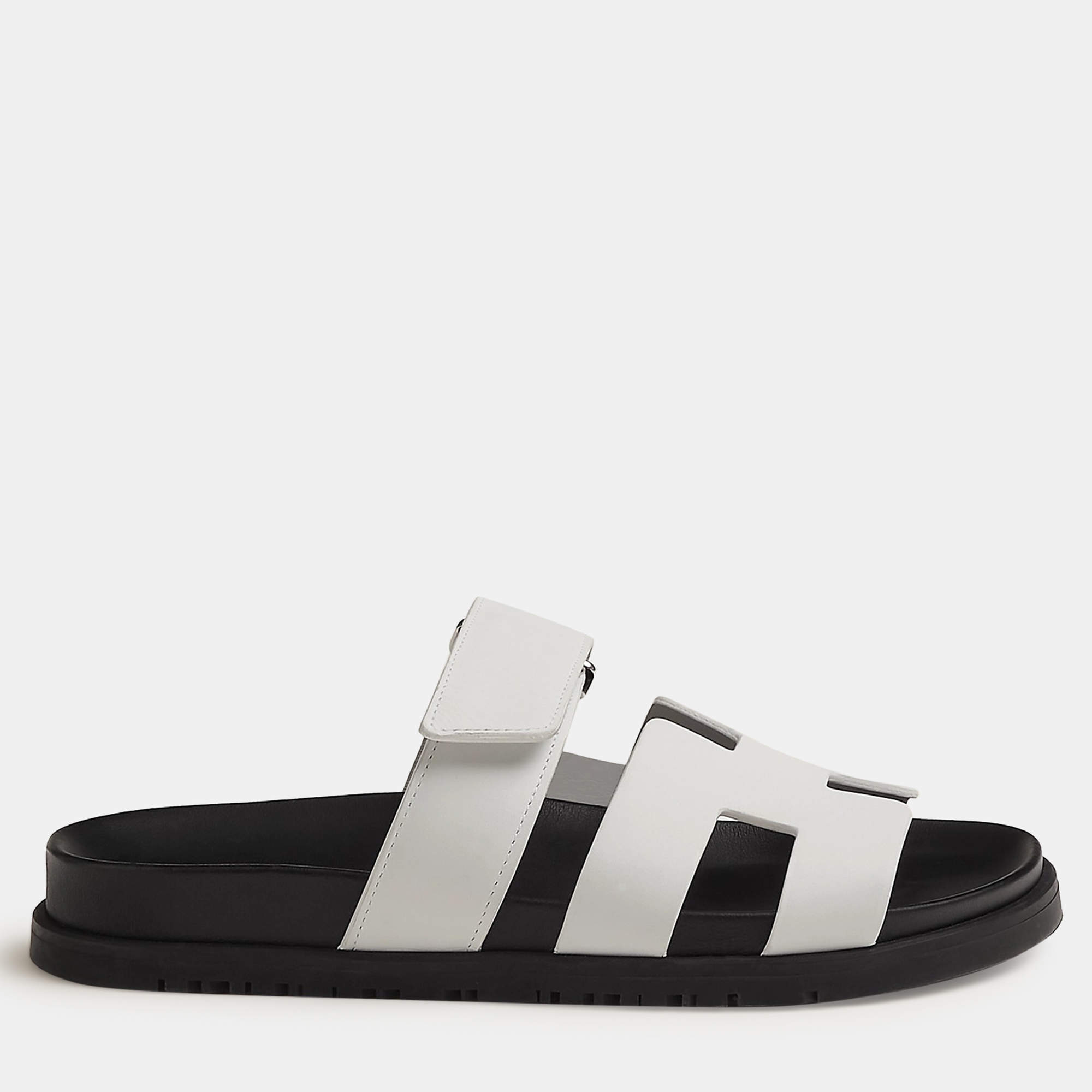 مملوكة مسبقًا Hermes Black and white Rubber Chypre sandal 36