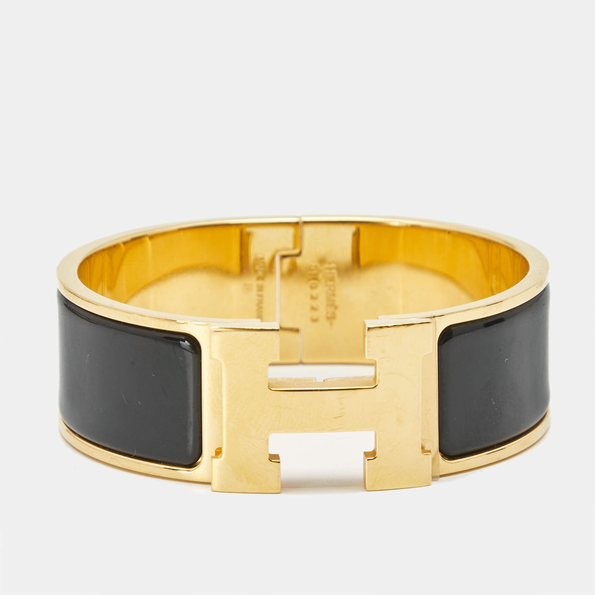 Pre Owned Hermes Clic Clac H Black Enamel Gold Tone Bracelet