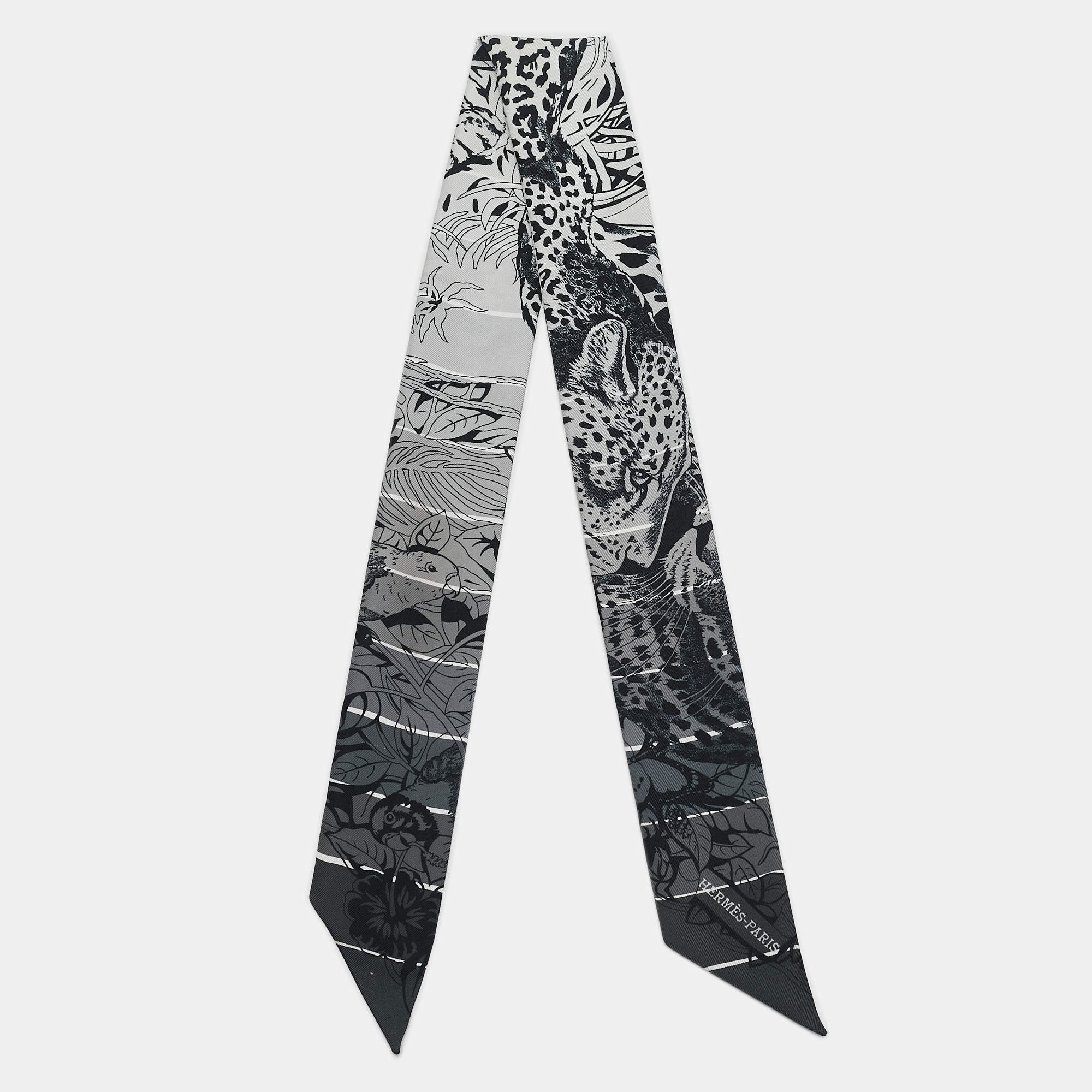 Pre Owned Hermès Grey Jungle Love Rainbow Silk Twilly