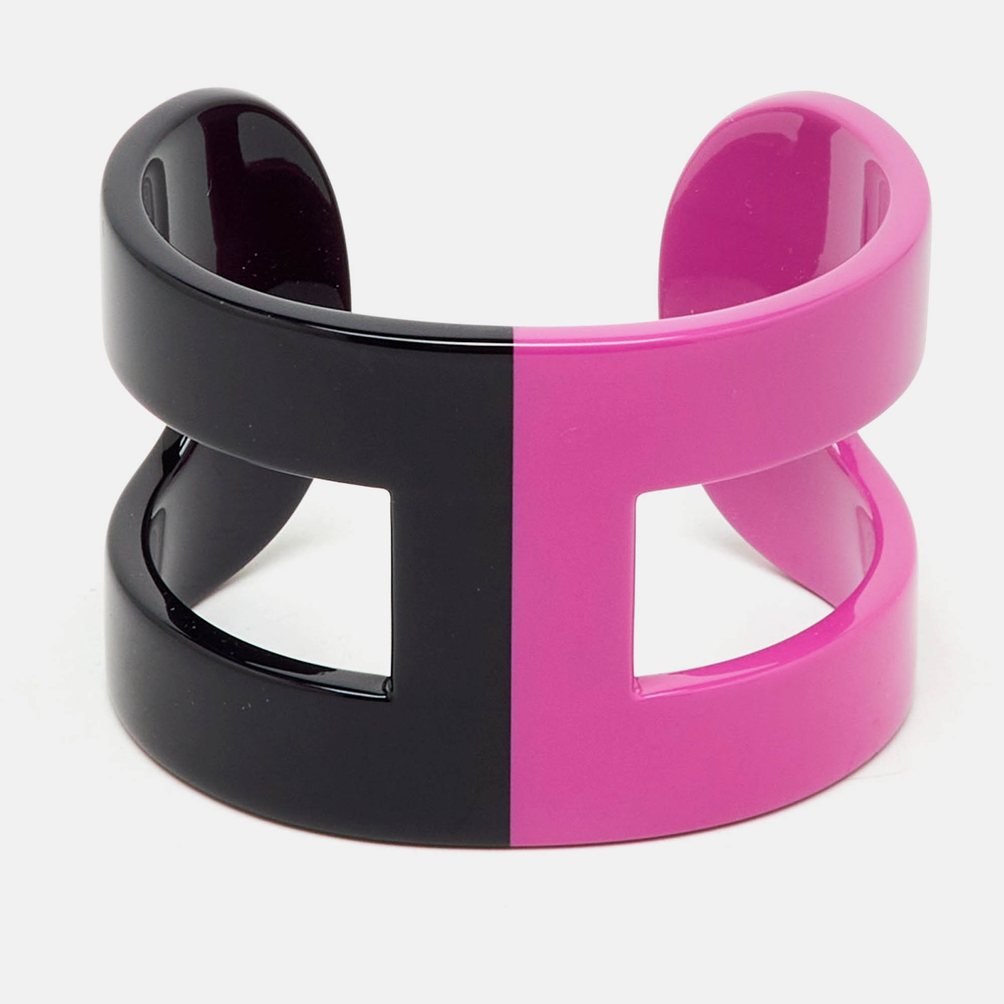 Pre Owned Hermès Bi-colored Lacquered Wood Open Cuff Bracelet GM