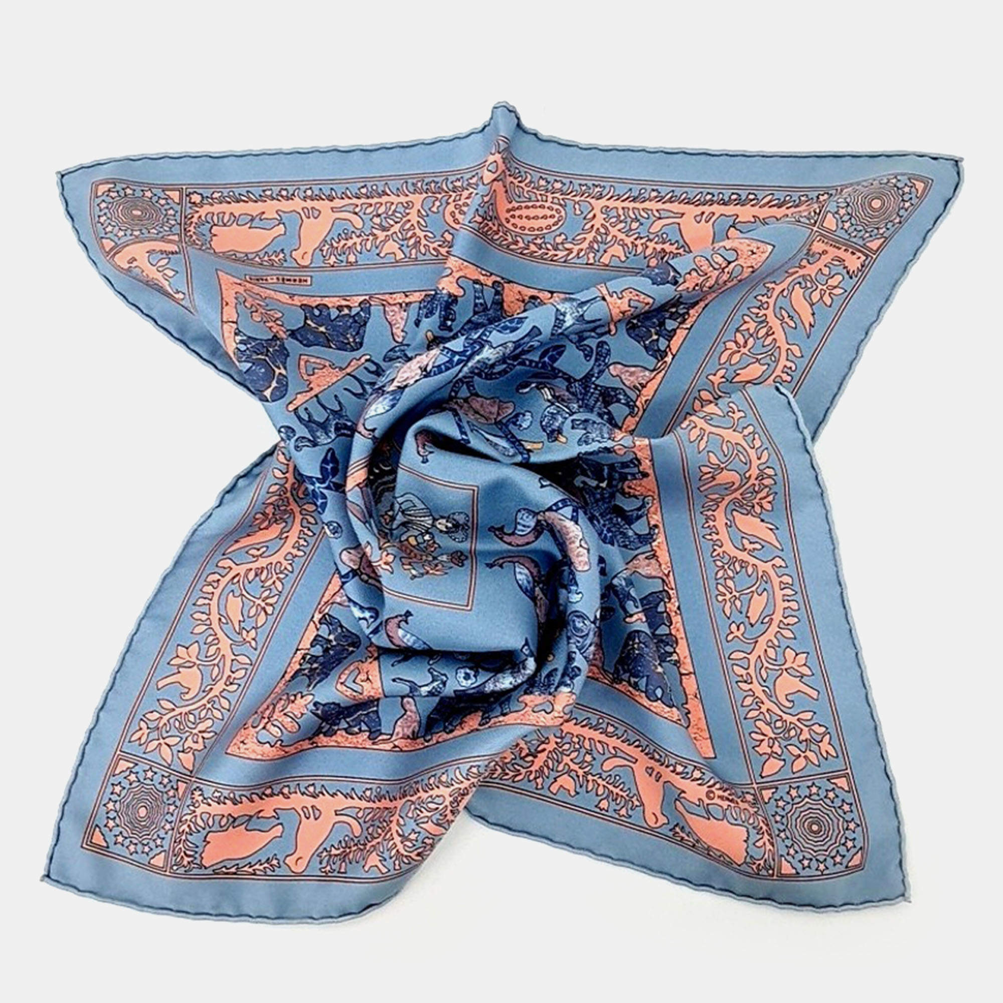 Pre Owned Hermes petite scarf