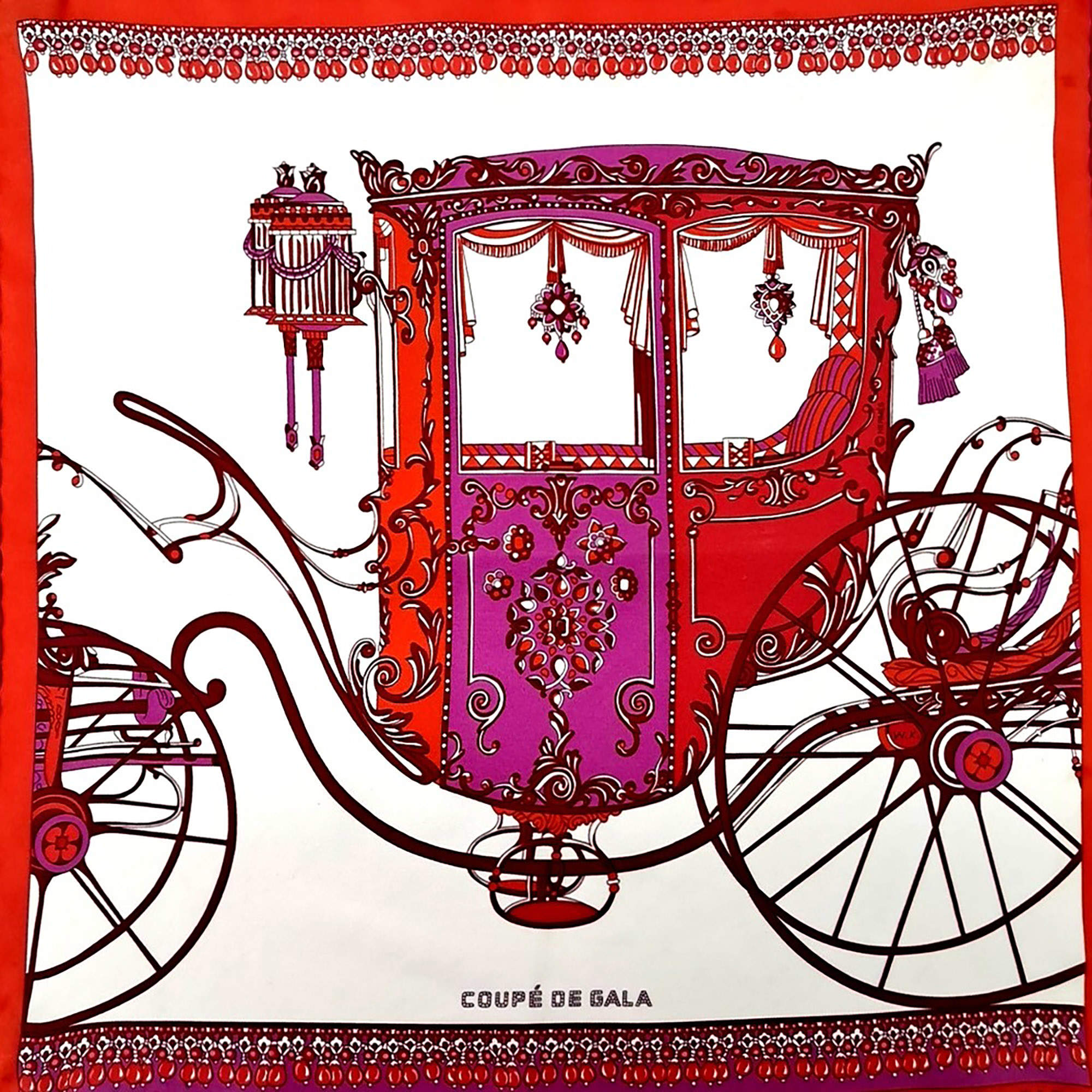 Pre Owned Hermes petite scarf