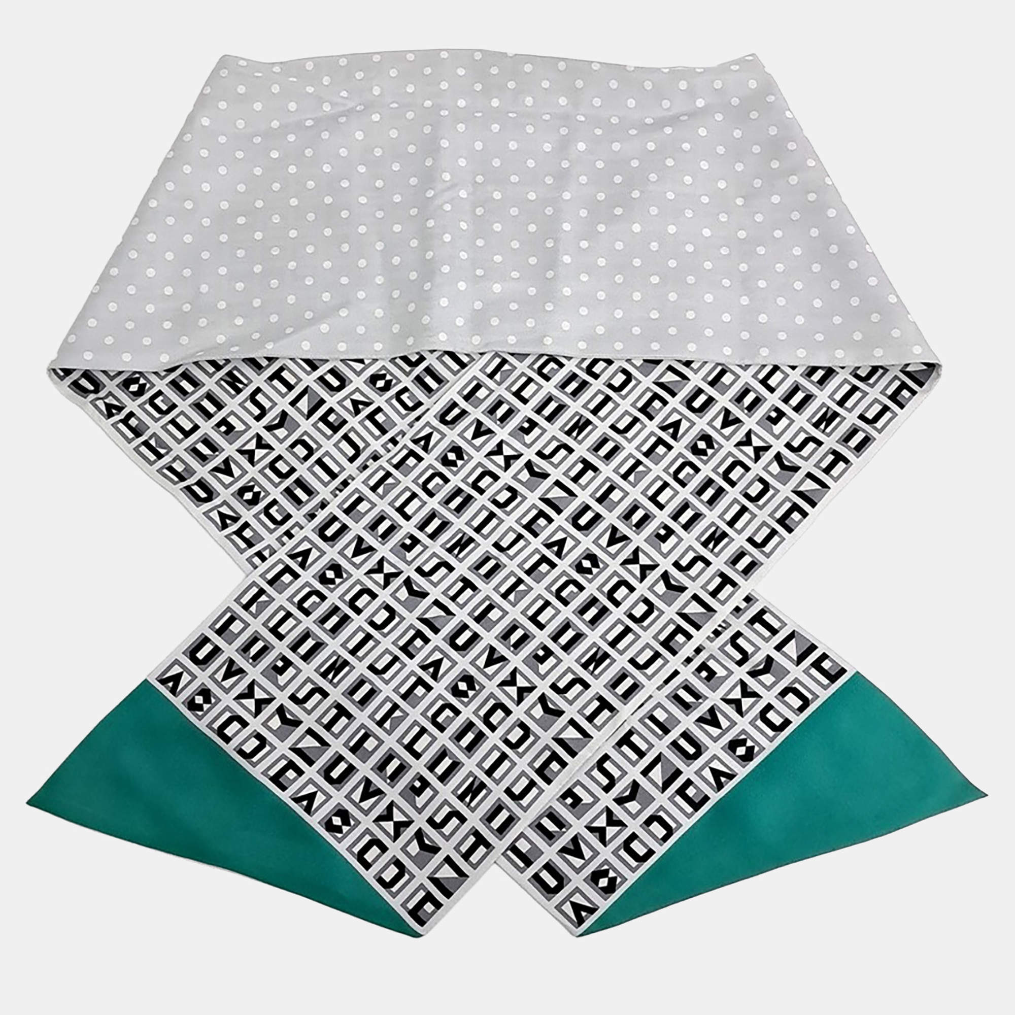 Pre Owned Hermes Maxi Twilly Scarf