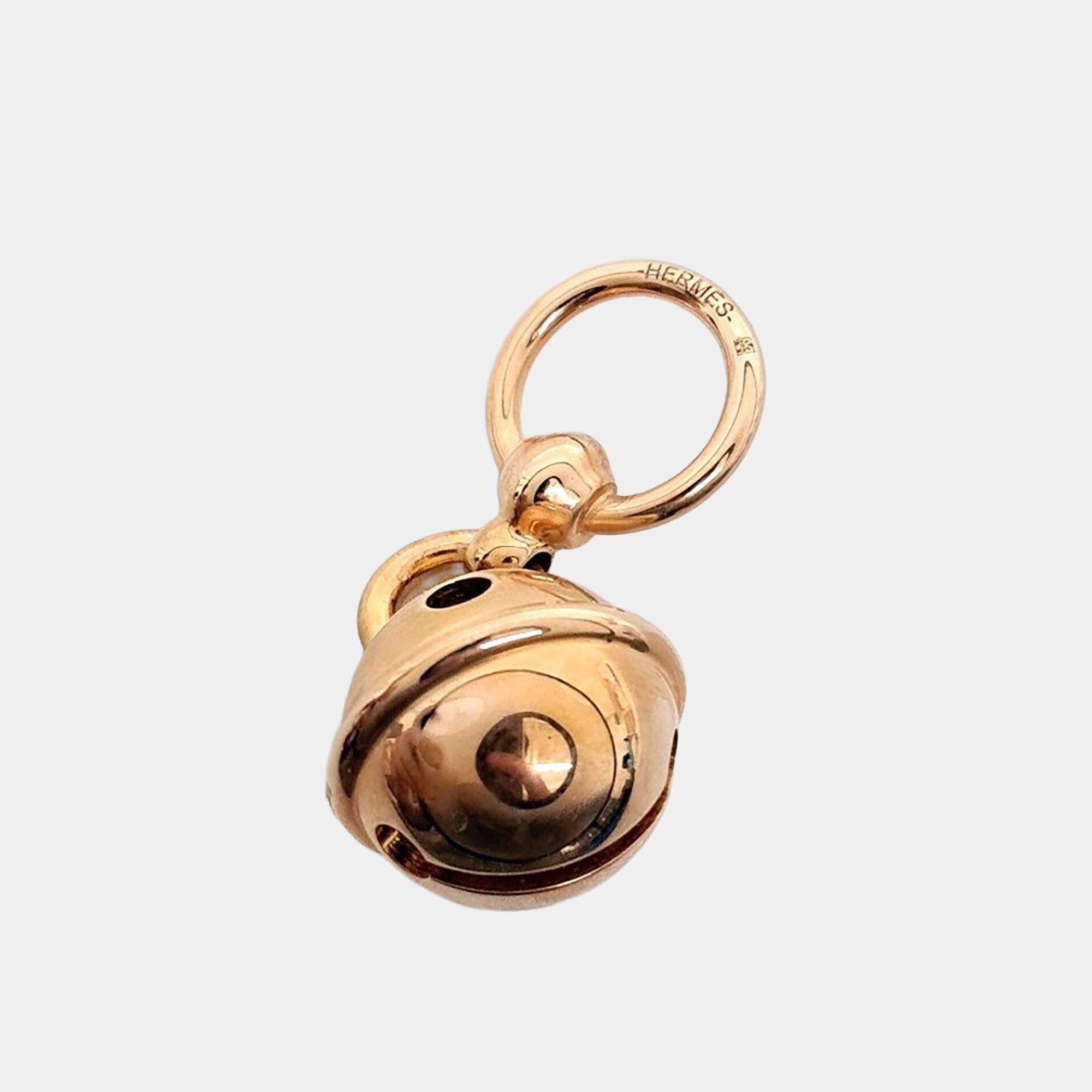 مملوكة مسبقًا Hermes Grelot Twilly Gold Tone Pendant