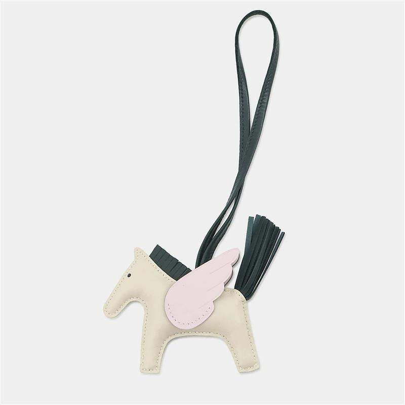 مملوكة مسبقًا Hermes Rodeo Pegasus Craie / Rose Sakura / Vert Shipley Lambskin