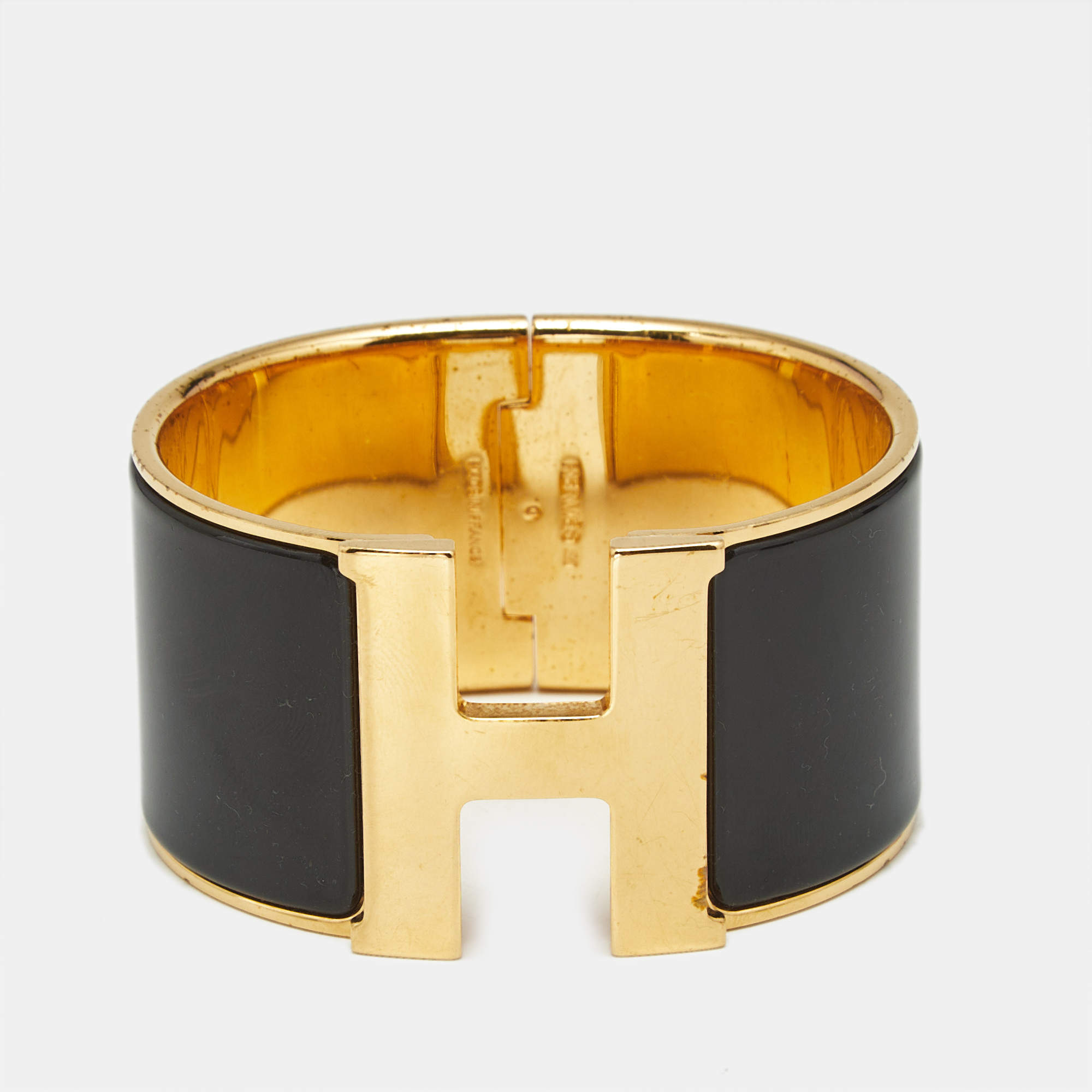 Pre Owned Hermès Clic Clac H Enamel Gold Plated Extra Wide Bracelet