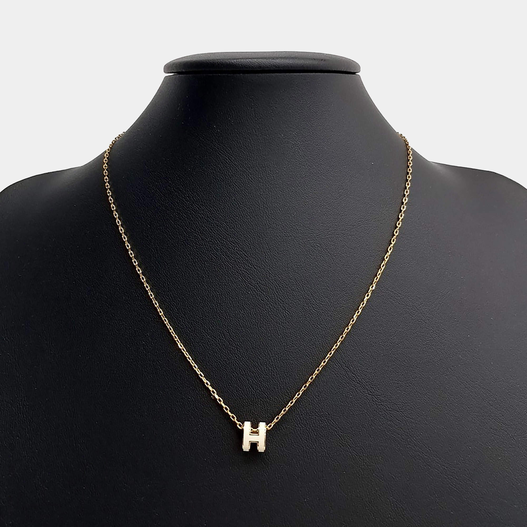 Pre Owned قِلادَة هيرميس بوب إتش صغيرة