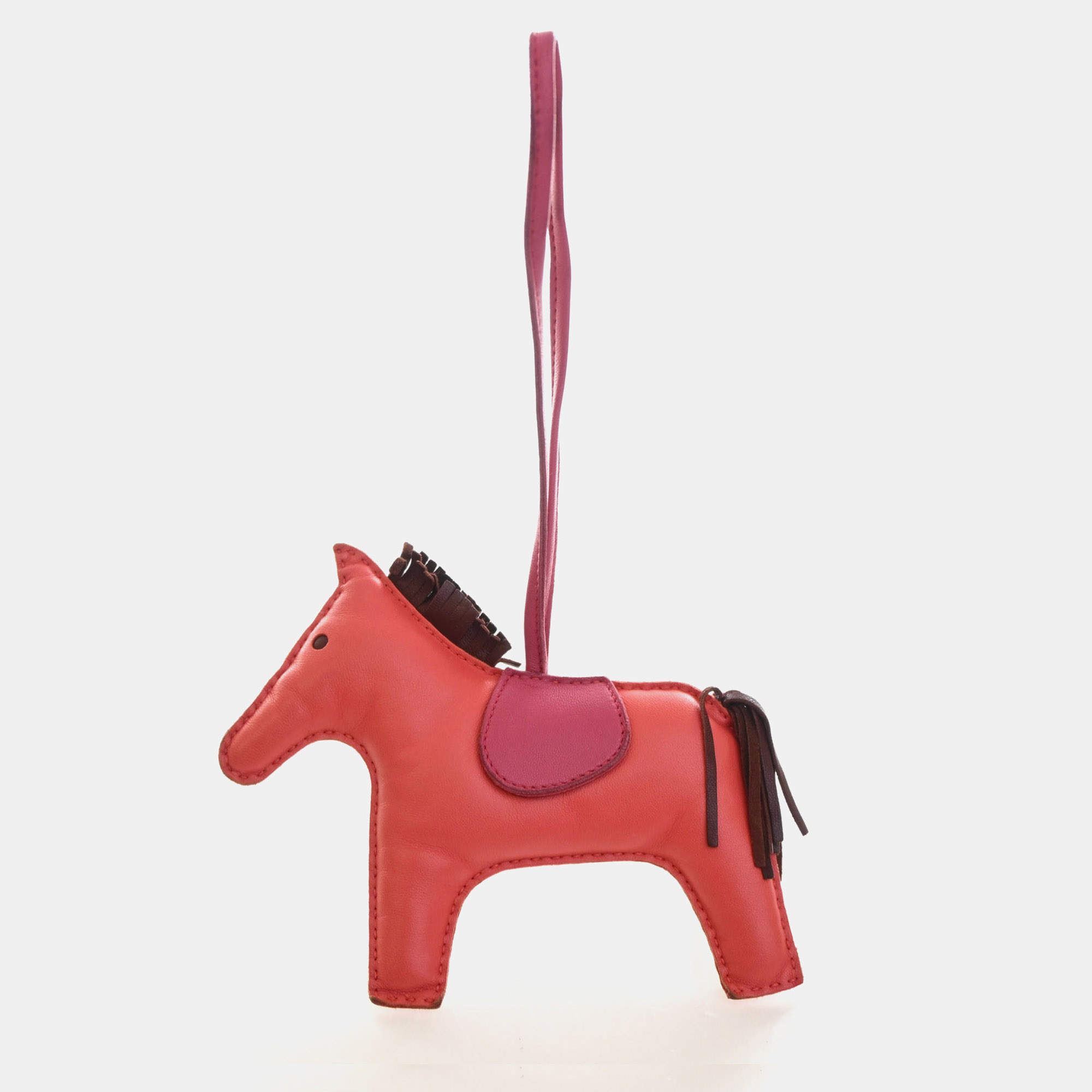 مملوكة مسبقًا Hermes Rodeo GM Rose Jaipur Milo Lambskin Bag Charm