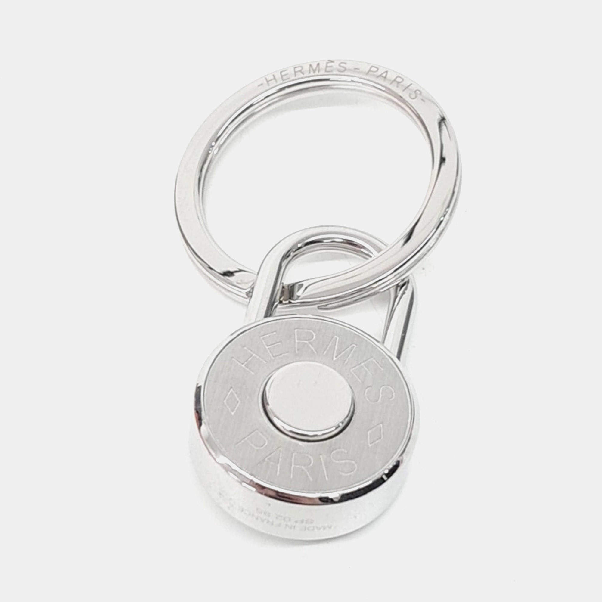 Pre Owned Hermes Clou de Sel Silver keyring