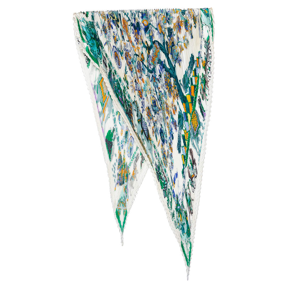 Pre Owned Hermes White Fantaisies Indiennes Printed Plisse Silk Scarf