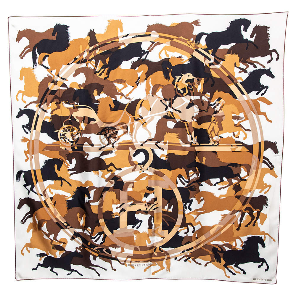 Pre Owned Hermès Blue La Ronde des Jockeys Silk Scarf