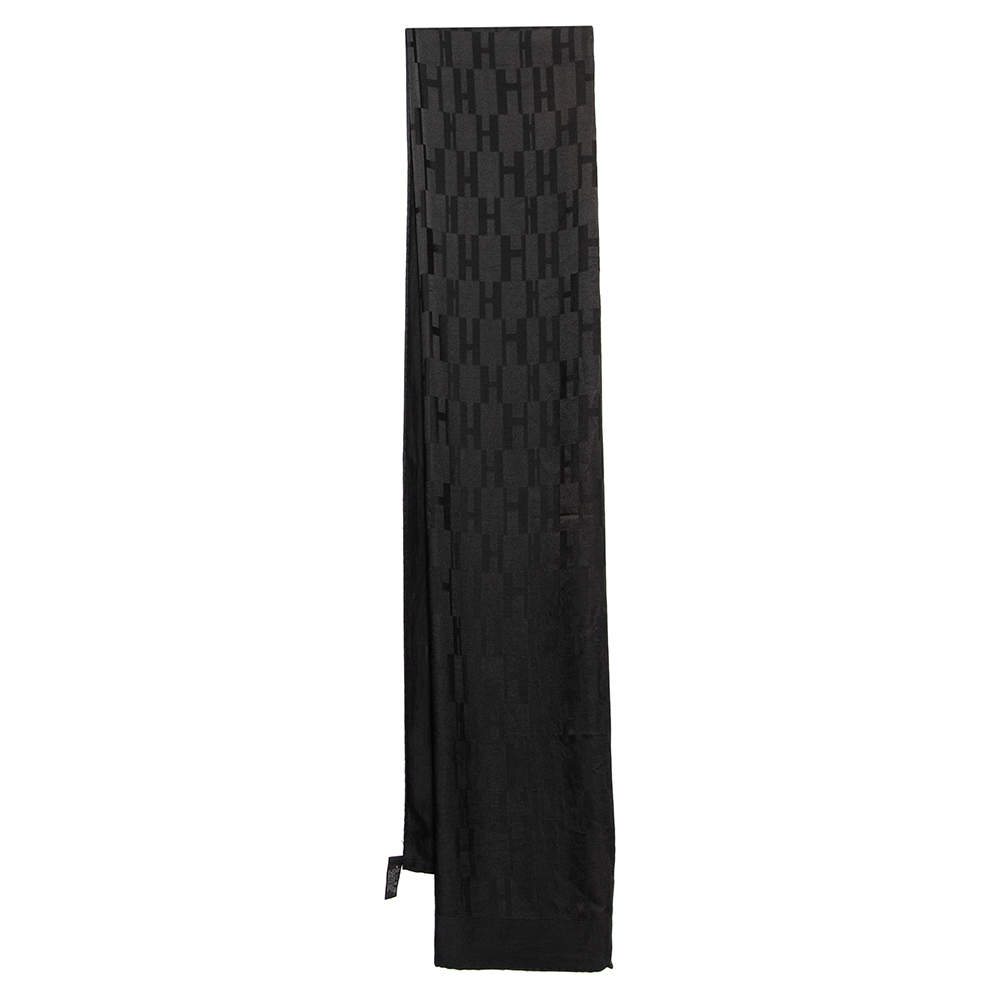 Pre Owned Hermés Black Silk and Wool Faconnee Grand H Pattern Scarf