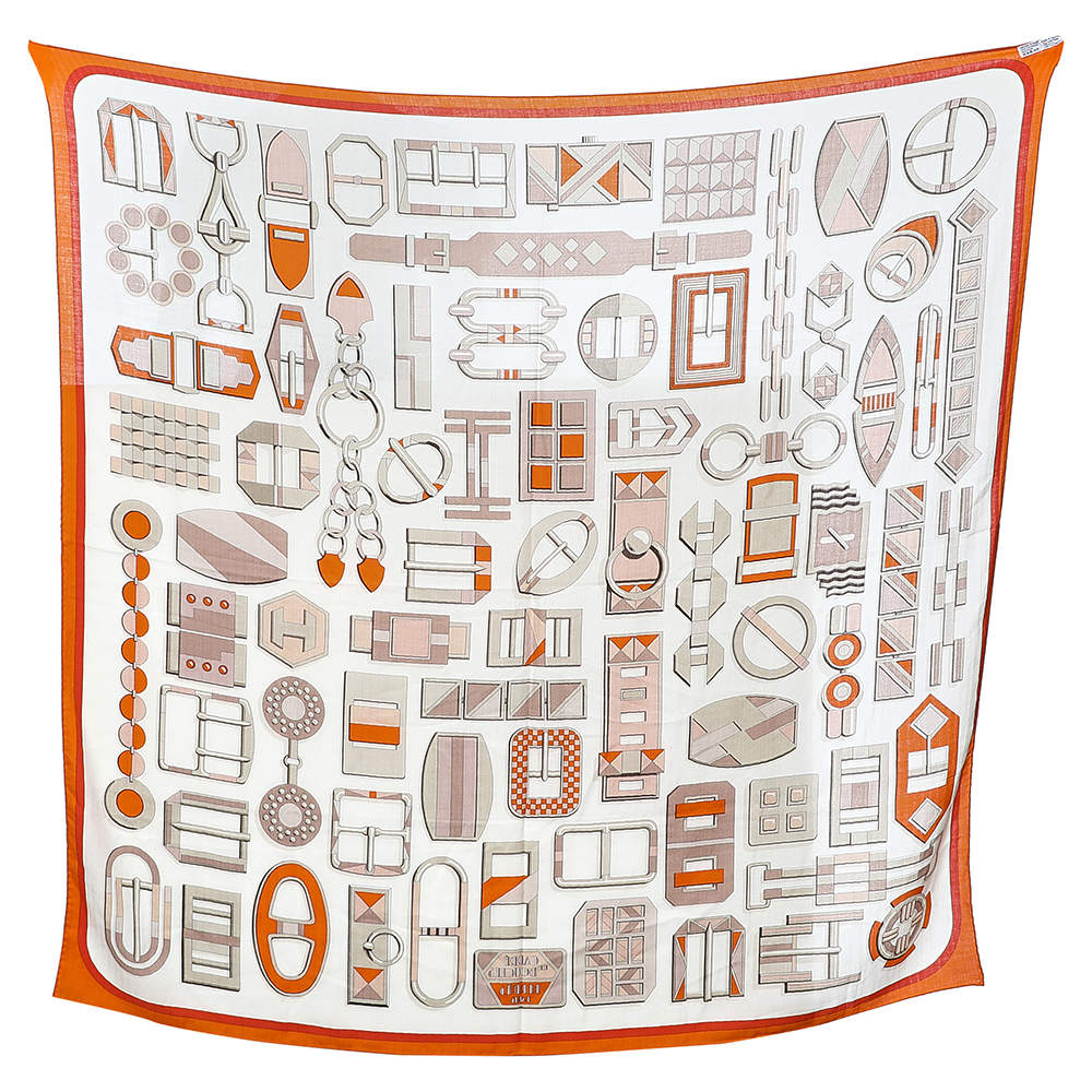 Pre Owned Hermés Cream Carre en Boucles Print Cashmere and Silk Shawl